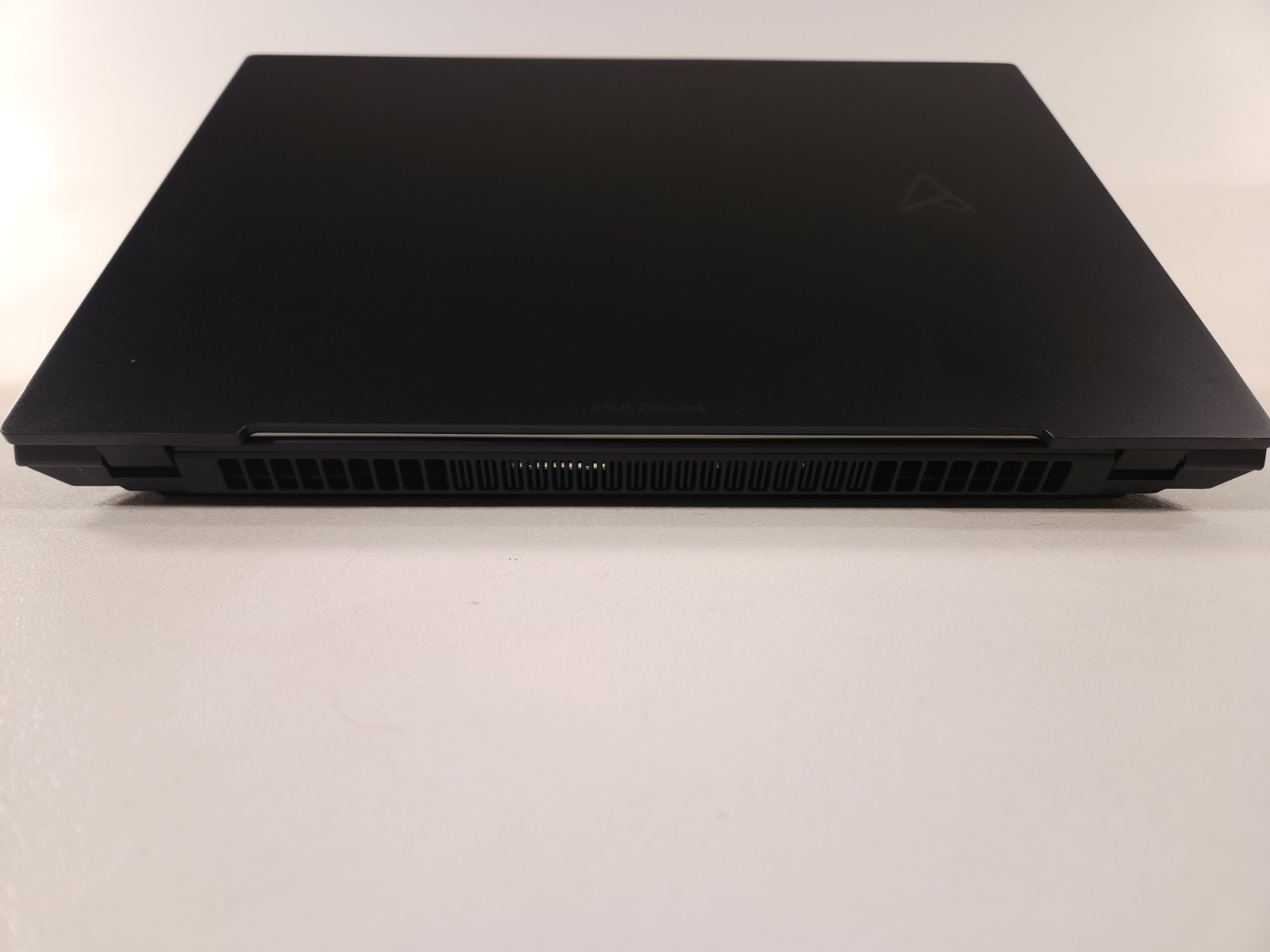 ASUS Zenbook Pro 14 OLED UX6404V I9 13900H, 32GB RAM, RTX 4060, 1TB SSD