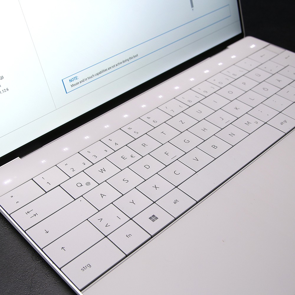 Dell XPS 13 Plus 9320 // Intel Core i7-1260P, 32GB RAM, 512GB SSD
