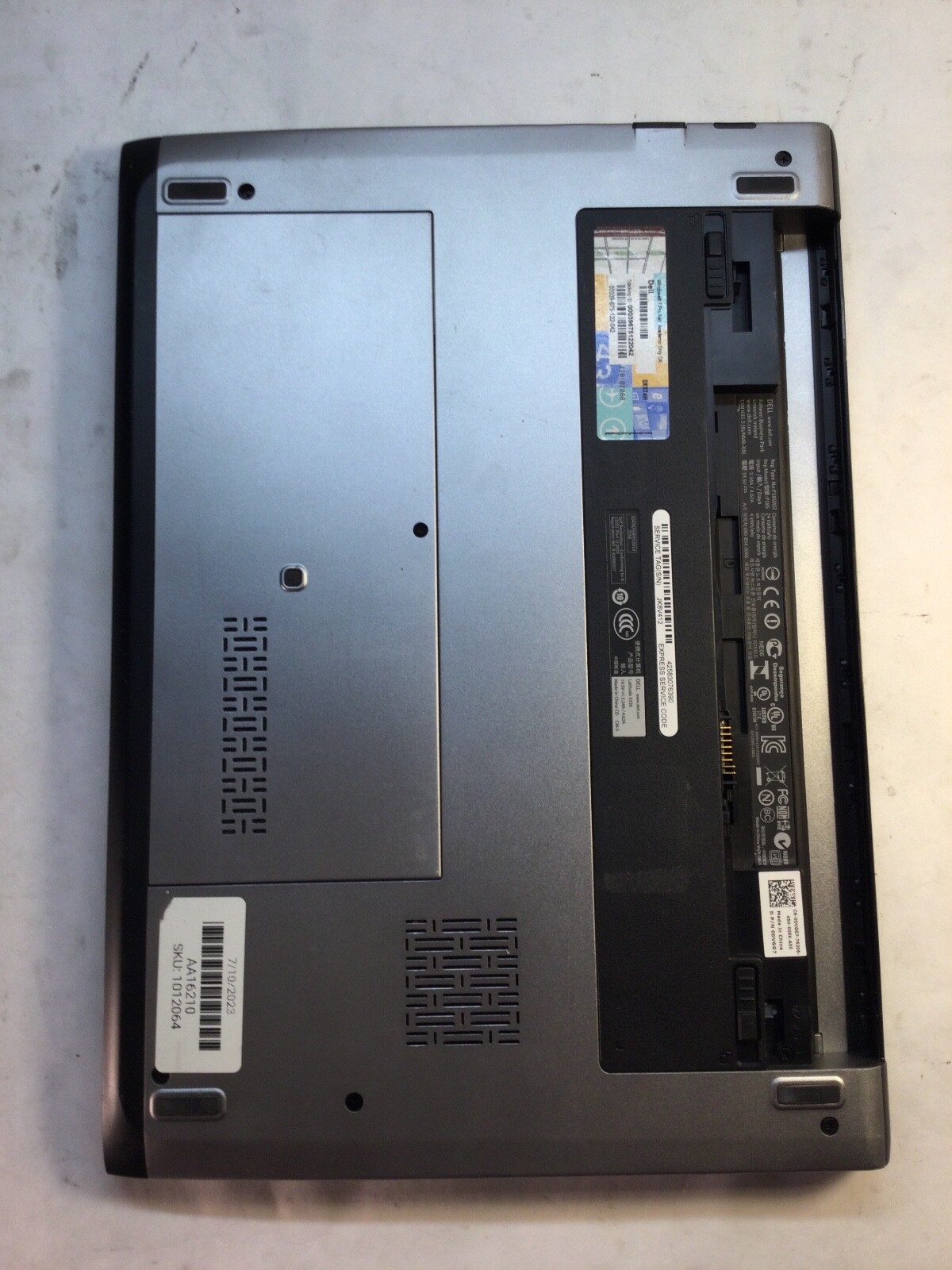 Dell Latitude 3330 13″ Laptop Intel Celeron -BOOTS/BAD TRACKPAD- MZ