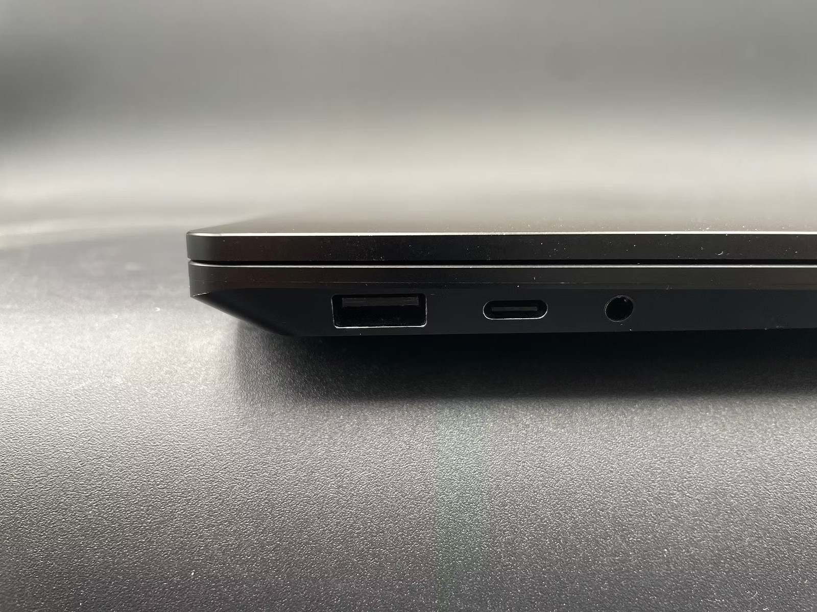 Microsoft Surface Laptop 5 Used 13.5″ (i7-1265U-16GB-256GB NVMe)