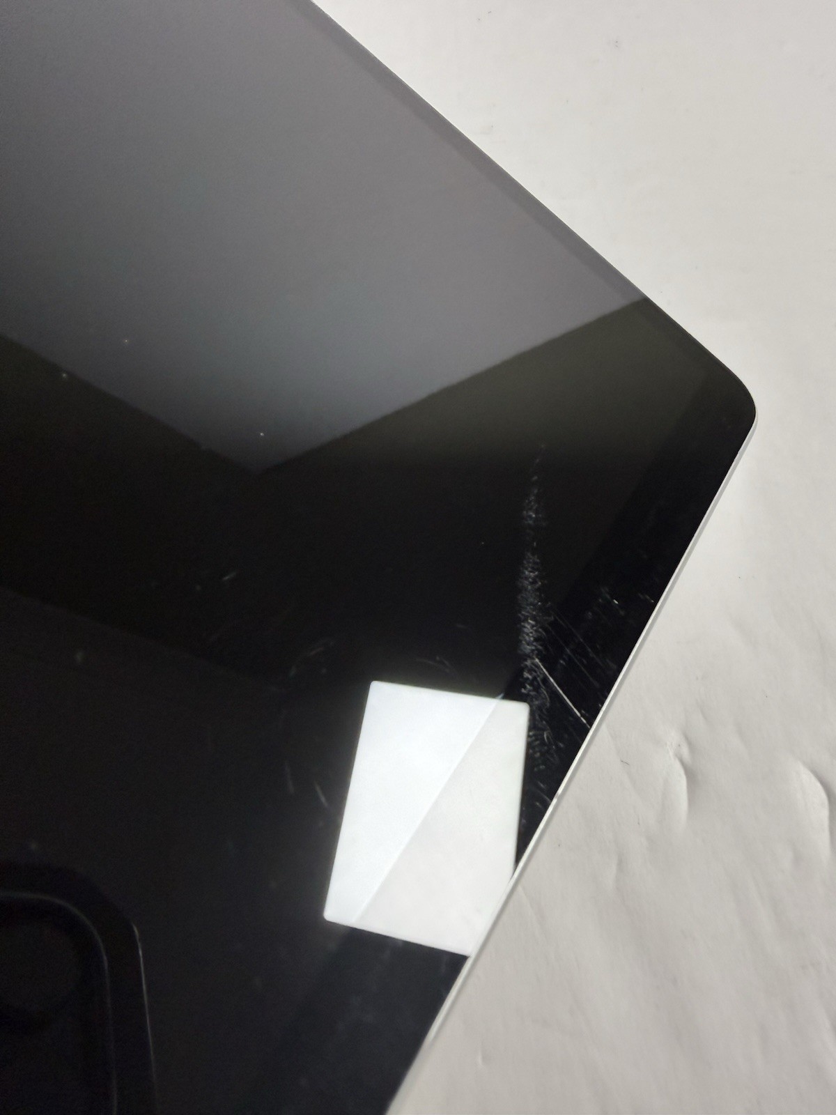Microsoft Surface Pro 8 (1982) i5-1145G7 – 16GB RAM – 256GB 120Hz – Win 11 Pro