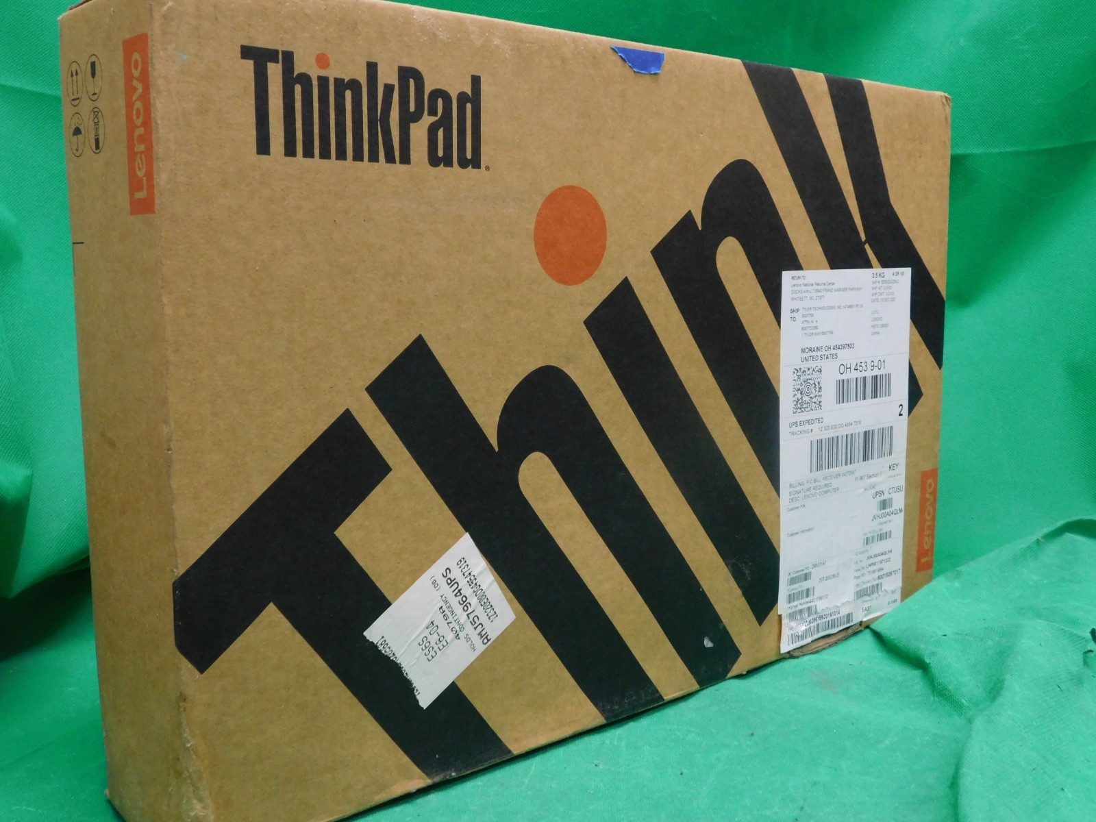 Lenovo – 15.6″ ThinkPad P15v Gen 1 Mobile WorkStation – Black – Free Ship
