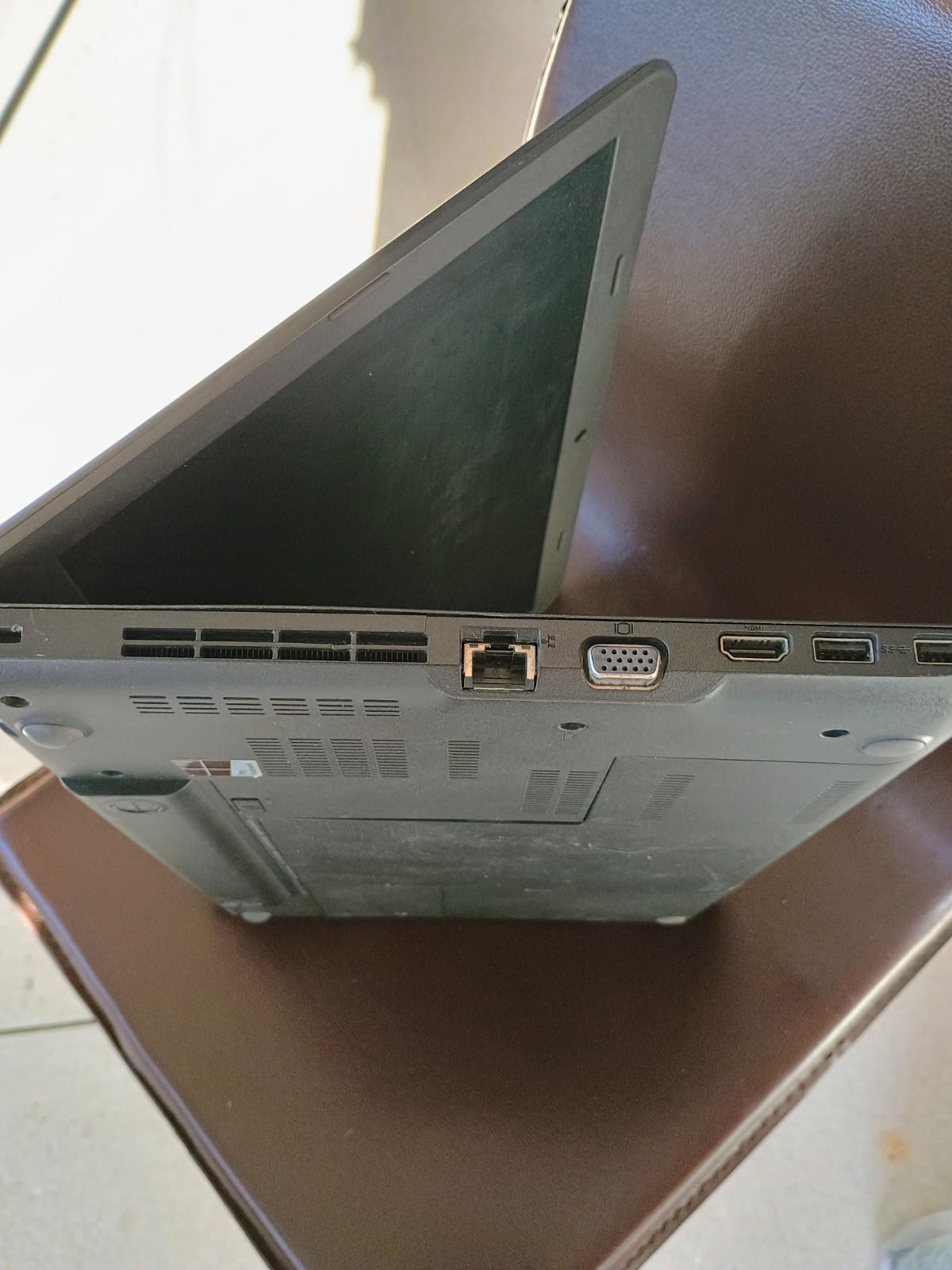 Lenovo ThinkPad E555 AMD A6 4GB RAM No HDD 15.6″ – FOR PARTS