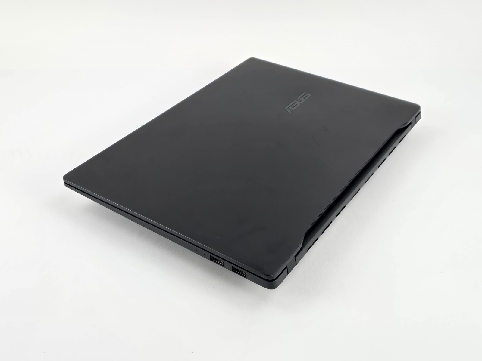 ASUS Vivobook S 14 14″ OLED (Core Ultra 5 226V, 16GB RAM, 512GB SSD) – Good