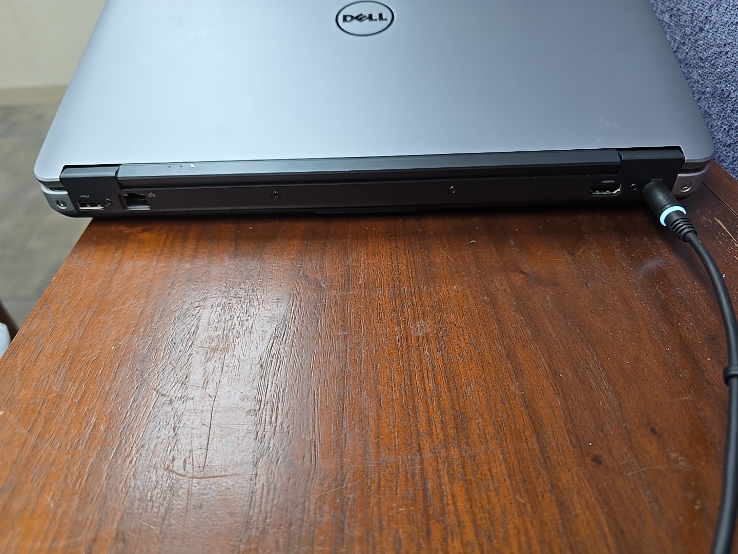 Dell Latitude E6440 14″ HD (Intel Core i5-4310M, 4GB RAM, 320GB HDD) Laptop W10