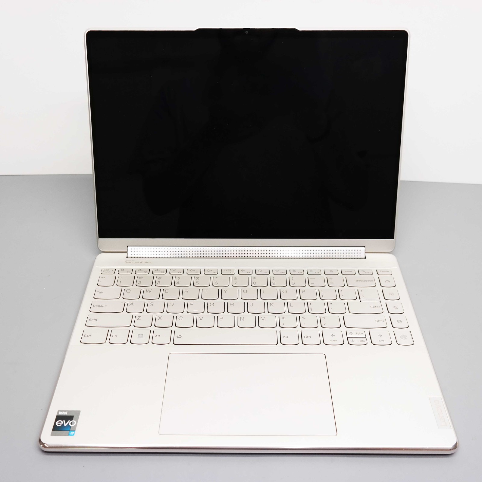 Lenovo Yoga 9i 2-in-1 14″ Intel Core i7-1360P 16GB 512GB SSD