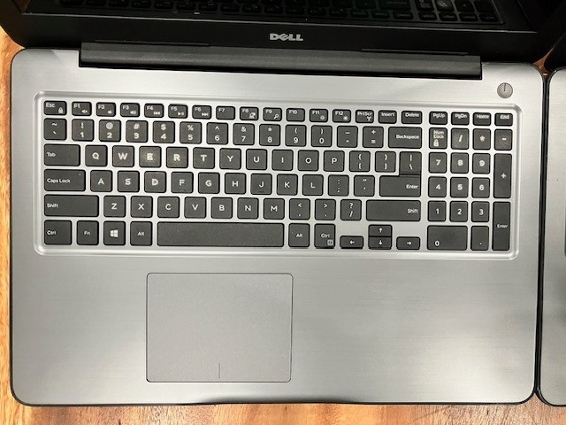 (LOT of 5)Dell Inspiron 5565 15.6″ AMD A9-9400 8GB RAM NO SSD BOOTS TO BIOS