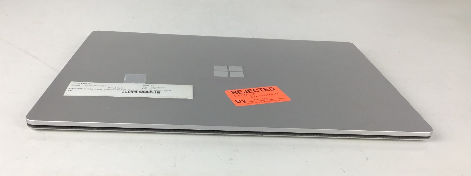 Microsoft Surface 1867 13.5″ Laptop Gen 3 I7-1065G7 1.3 GHz 16GB 256GB SSD READ