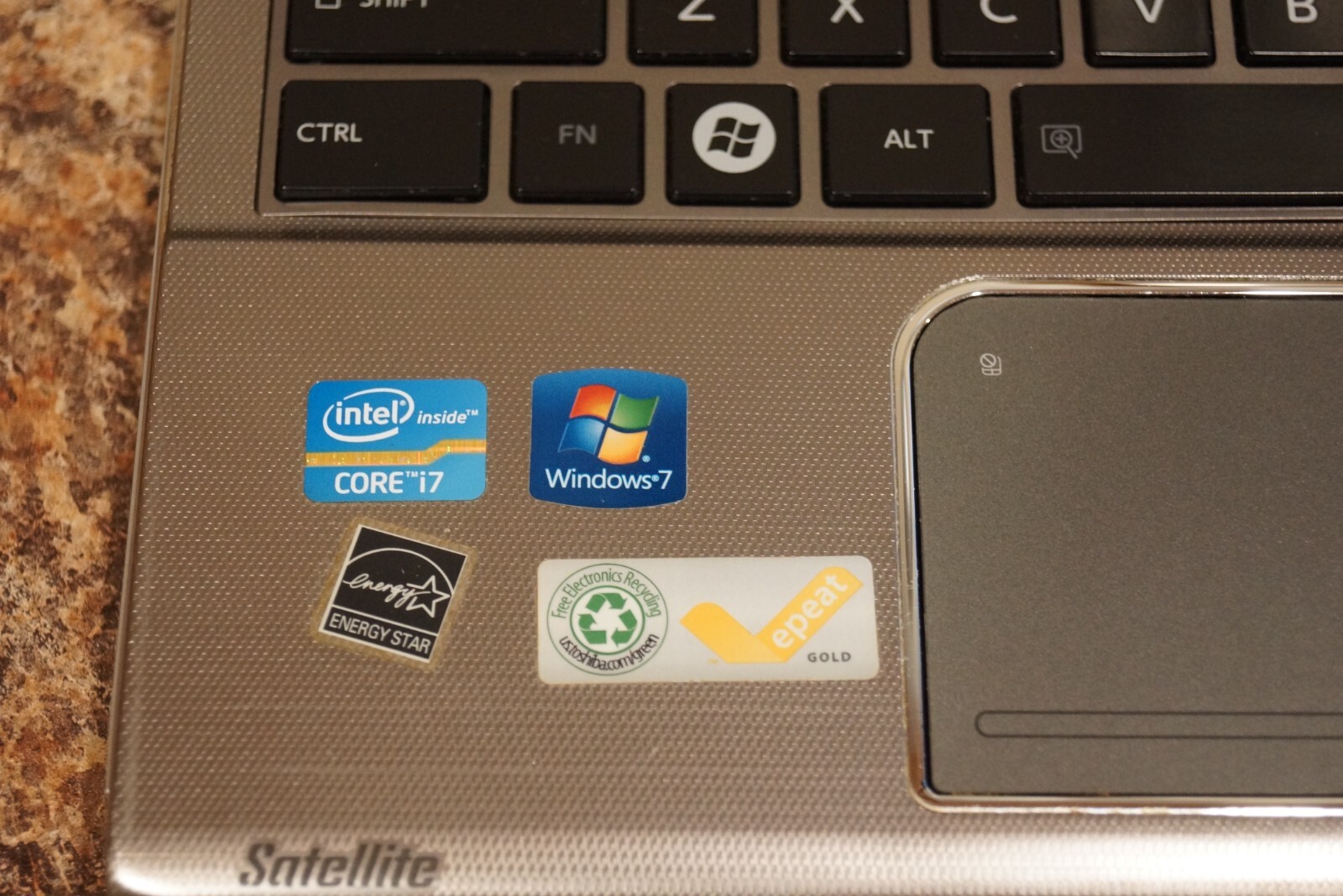 Toshiba P855-S5200 i7 Charges Battery,Will Not Turn On.Parts Repair.READ
