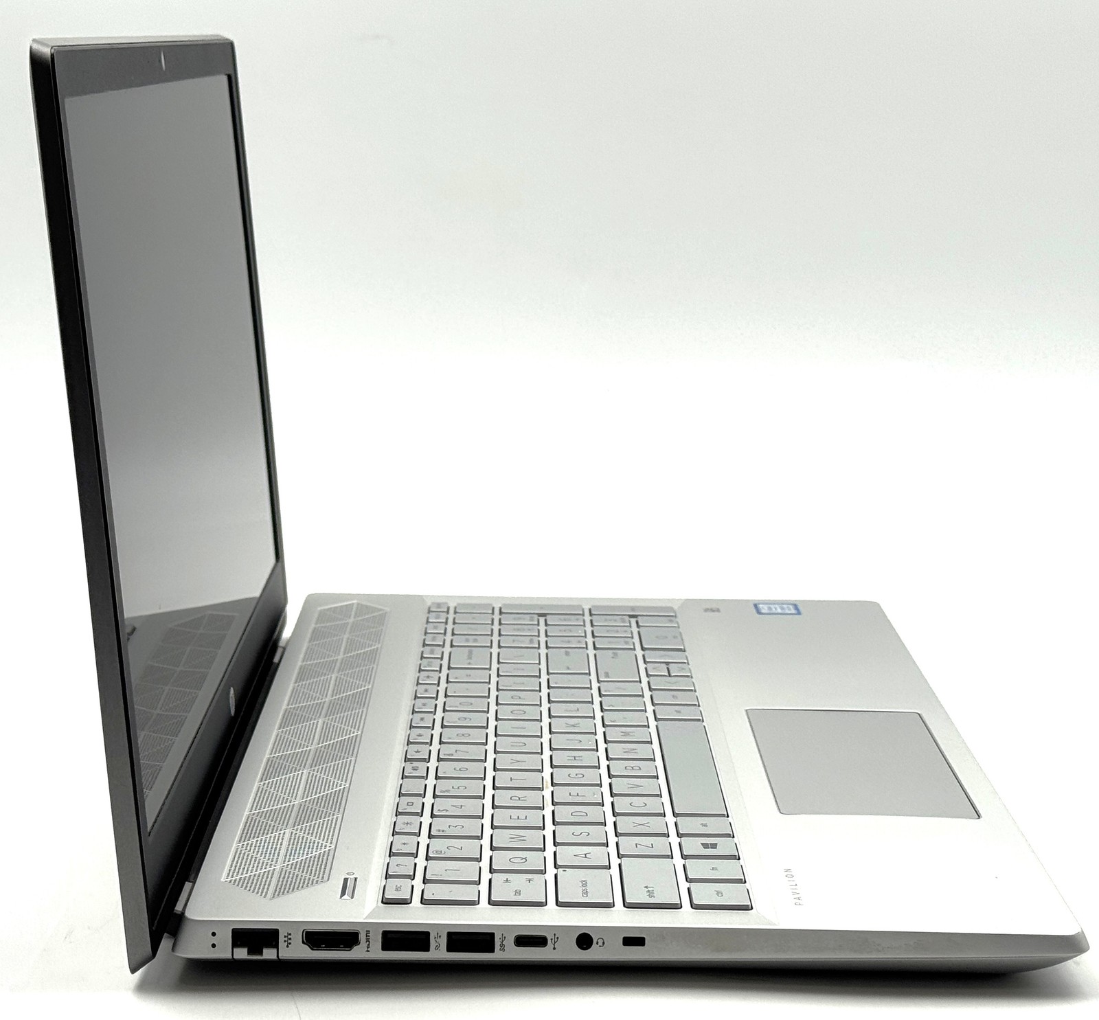 HP Pavilion 15.6 CTO – HD – i5-8250U – 12GB RAM – 1TB HDD – Mineral Silver