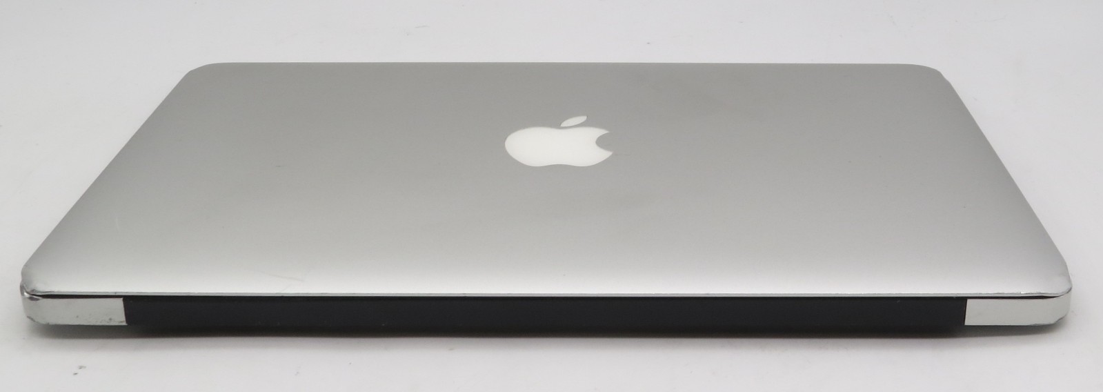 MacBook Air A1465 (2014) | i5-4260U @ 1.4 | 4GB RAM | 128GB HDD | macOS X 10.9