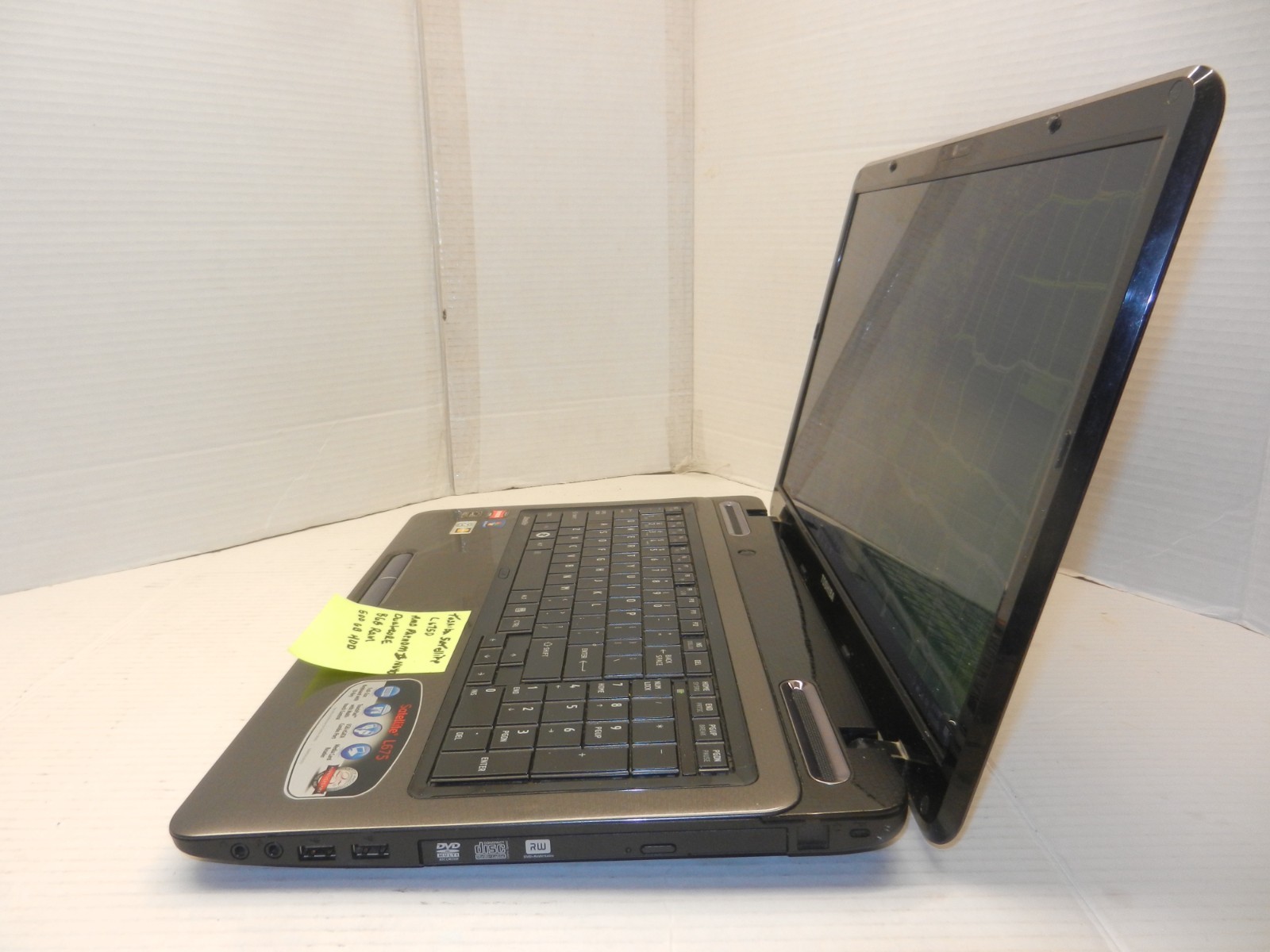 TOSHIBA SATELLITE L675D 17.5″ AMD PHEMOM II N640 D-C 8GB RAM 500GB HDD WINDOWS10
