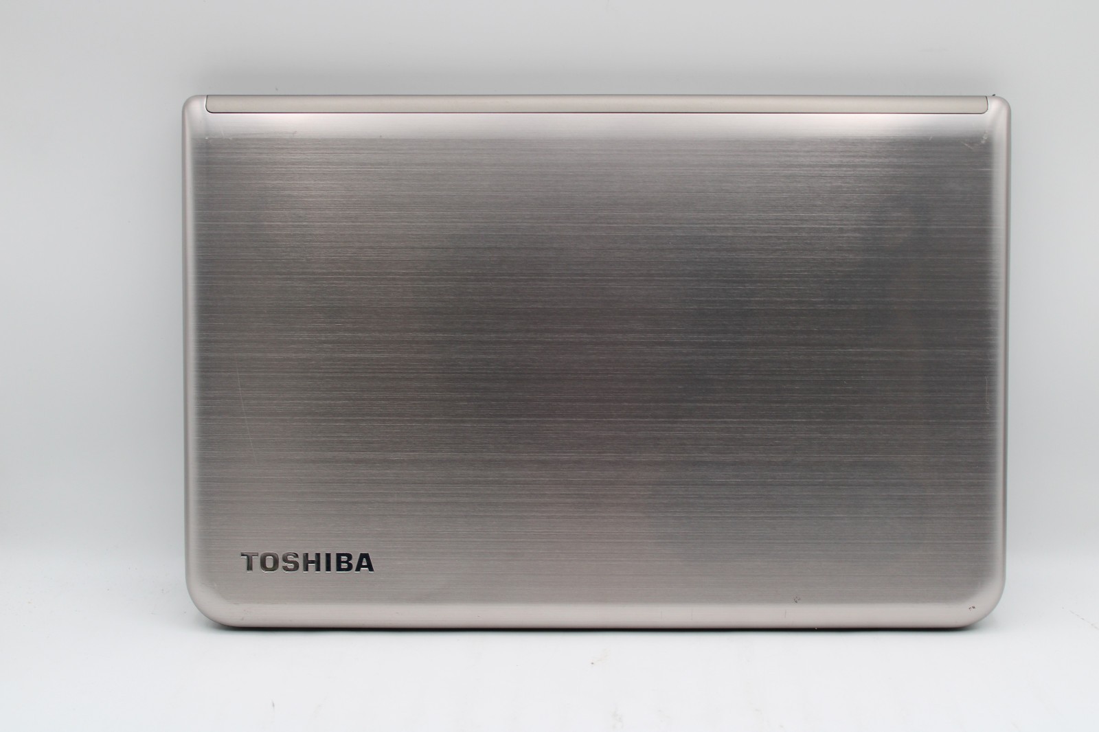 Toshiba Satellite P55t Touch i5-4200U @ 1.6 GHz 8GB RAM No SSD No OS