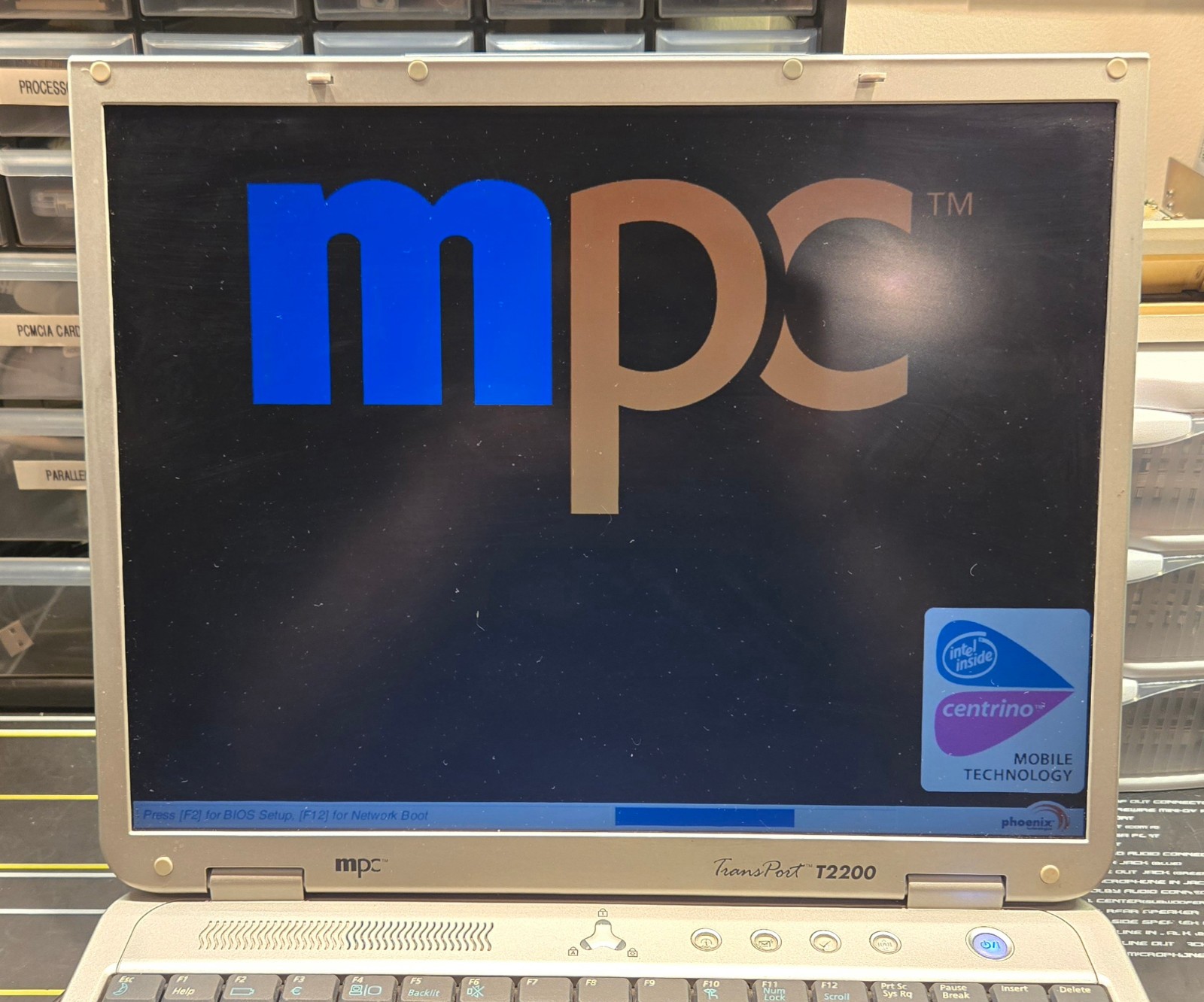 Vintage MPC Transport T2200 (Intel Pentium M @ 1.6 GHz, 768 MB RAM, WinXP Pro)