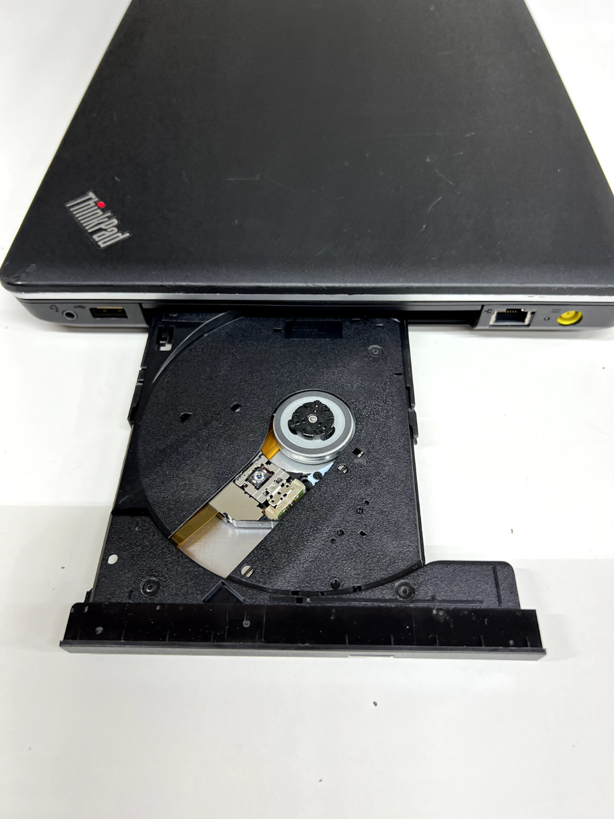 Laptop Lenovo 20B20011US – AMD A6 – 4GB RAM – 250GB HDD – Windows 8