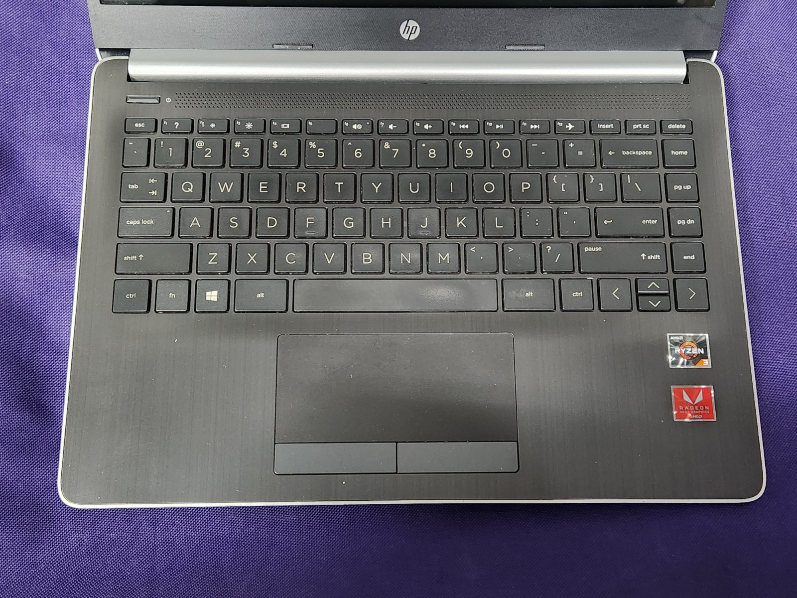 HP Laptop Model 14-dk0028wm Tested! Good Condition! BAD BATTERY! WON’T CHARGE