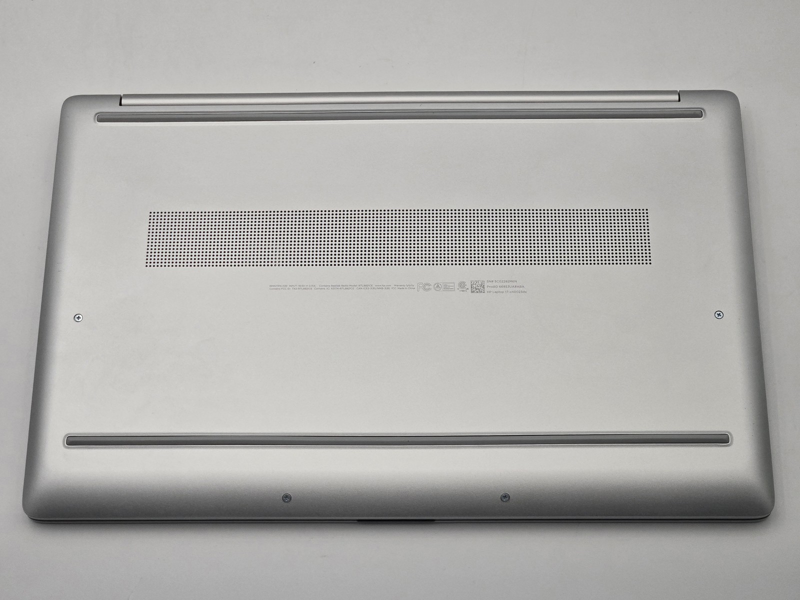 HP Laptop 17-cn0023dx 17″ FHD I5-1135G7 1TB SSD 16GB W11 Webcam