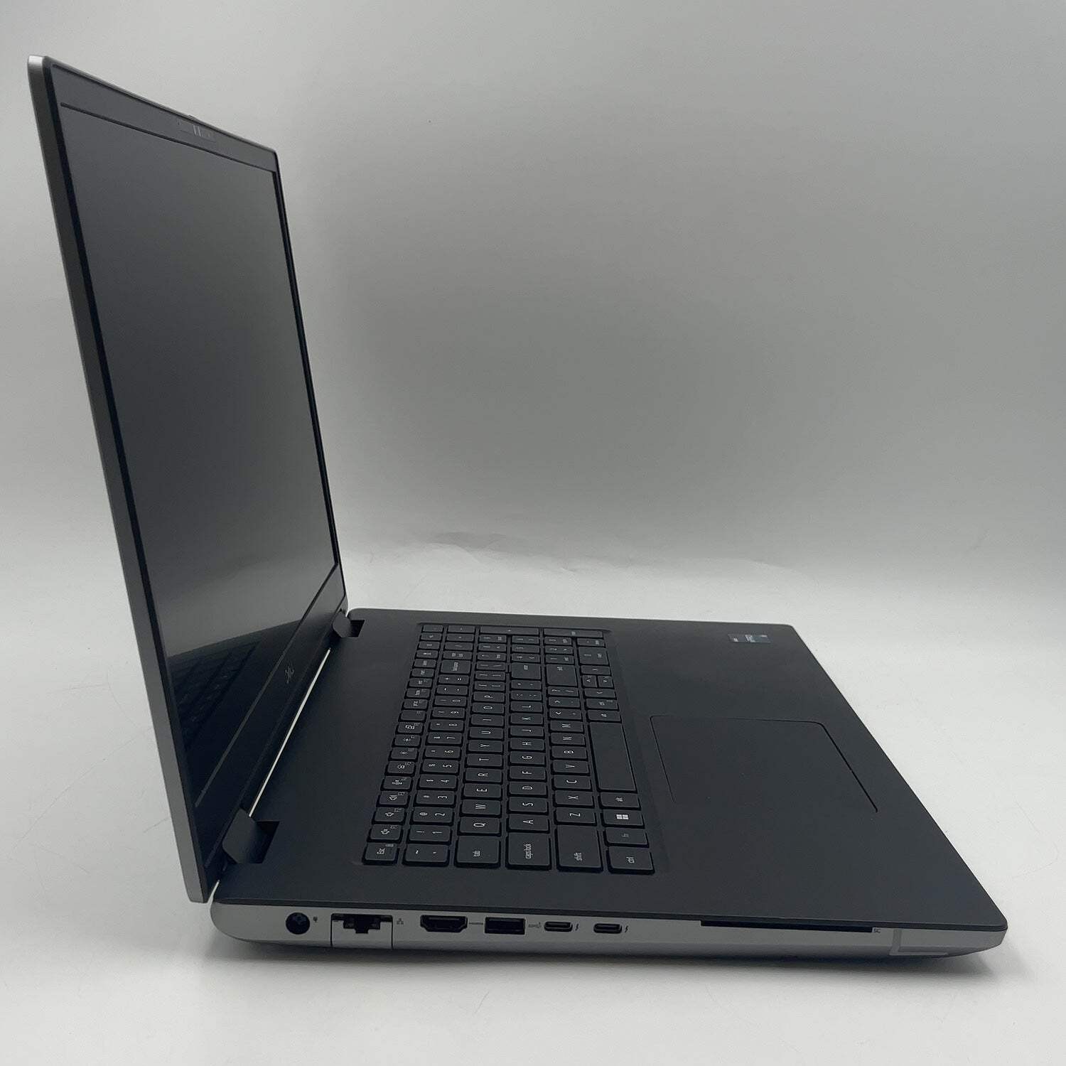 Dell Precision 7780 17.3″ i9-13950HX 2.2GHz 64GB RAM 1TB SSD Quadro RTX 4000 Ada