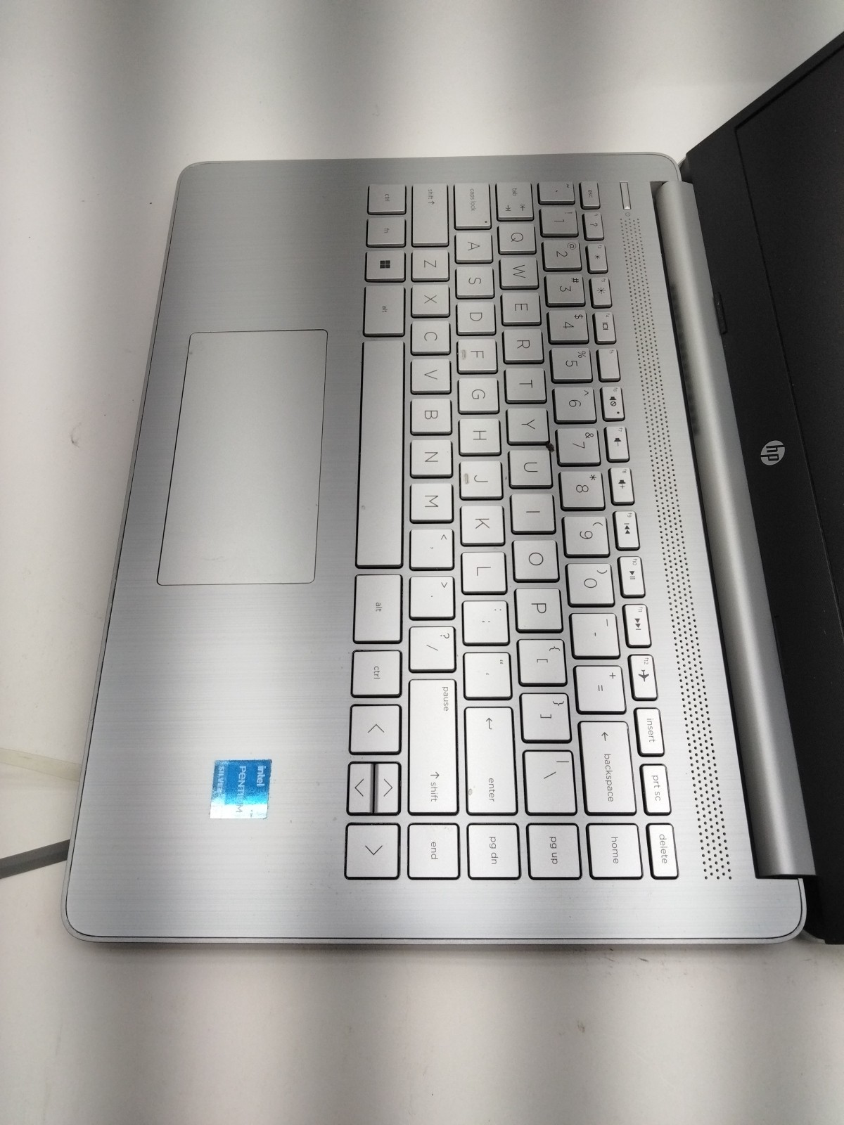 Hp Laptop Model 14-dq387nr 1.10ghz X 4 Cores, 4 Gb Ram, No Hd