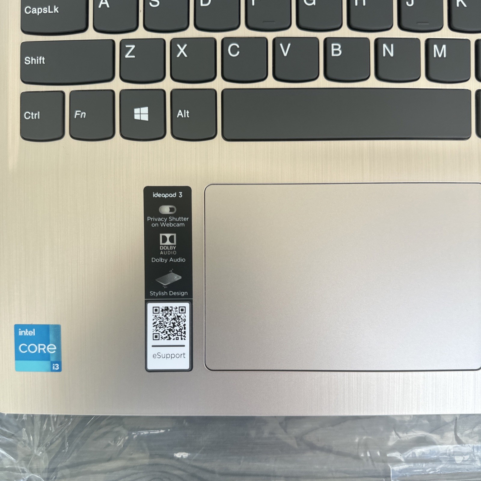 Lenovo IdeaPad 3 15.6″, 256GB SSD, Intel Core i3 11th 3.0 GHz, 8GB Ram, Laptop