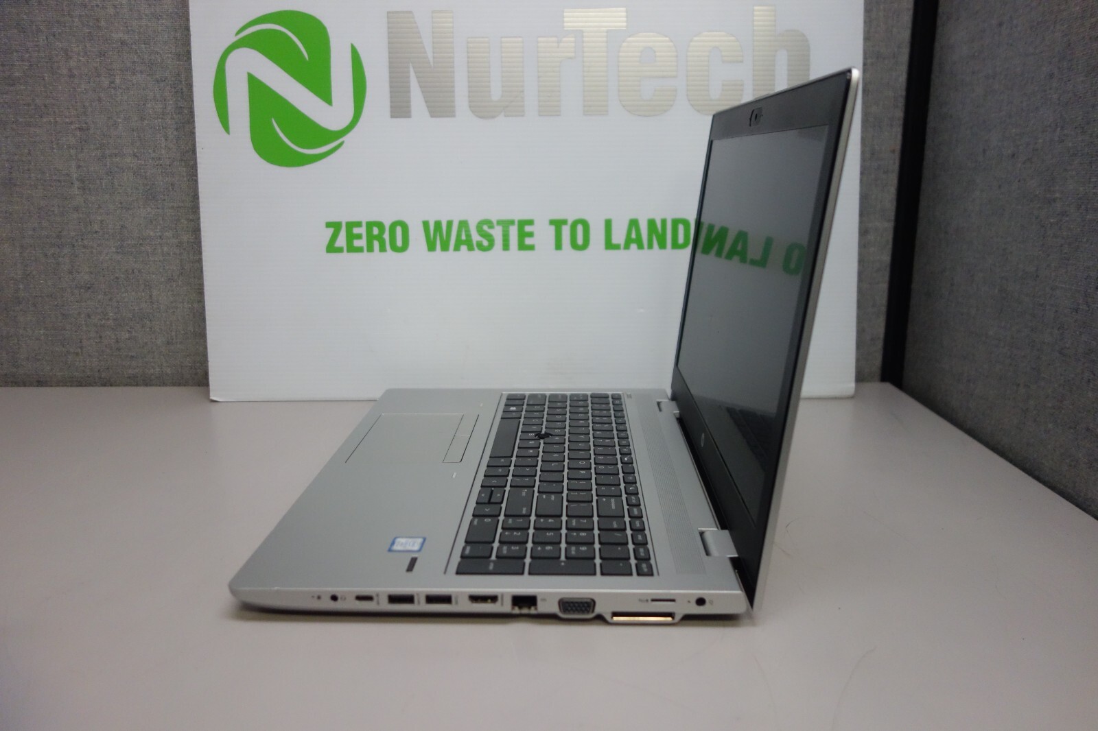 HP ProBook 650 G4 15.6″ i7-8850H 2.6GHz 32GB/512GB m2 SSD UBUNTU Laptop + AC