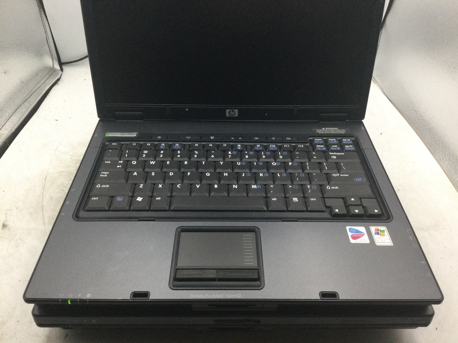 HP COMPAQ NC6120 – FOR PARTS – LOT OF 2 – INTEL CENTRINO – BAD LCD – READ-BB