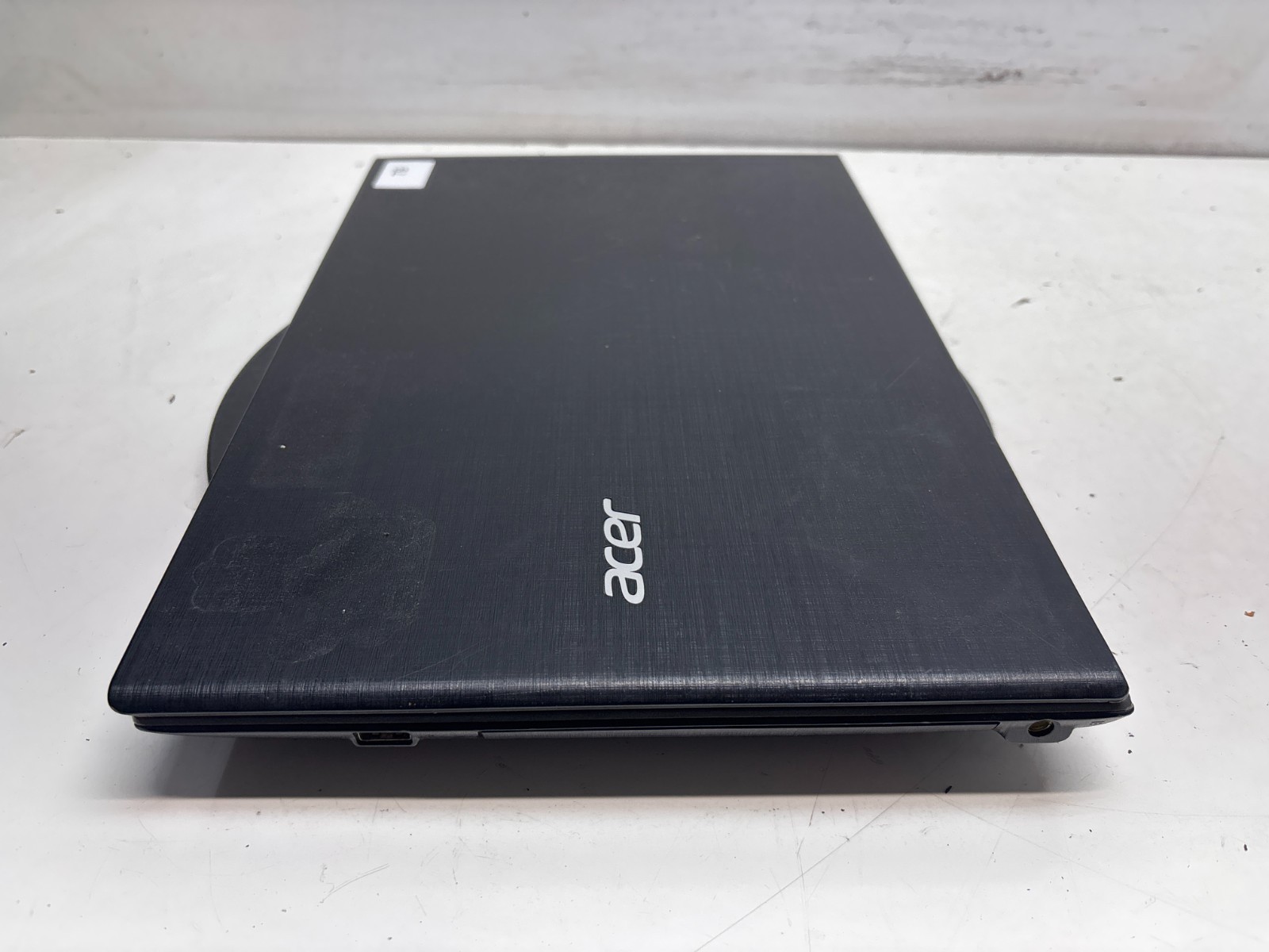 Acer Aspire E5-573G Intel Core i5-5200U 2.20GHz 8GB 1TB HDD