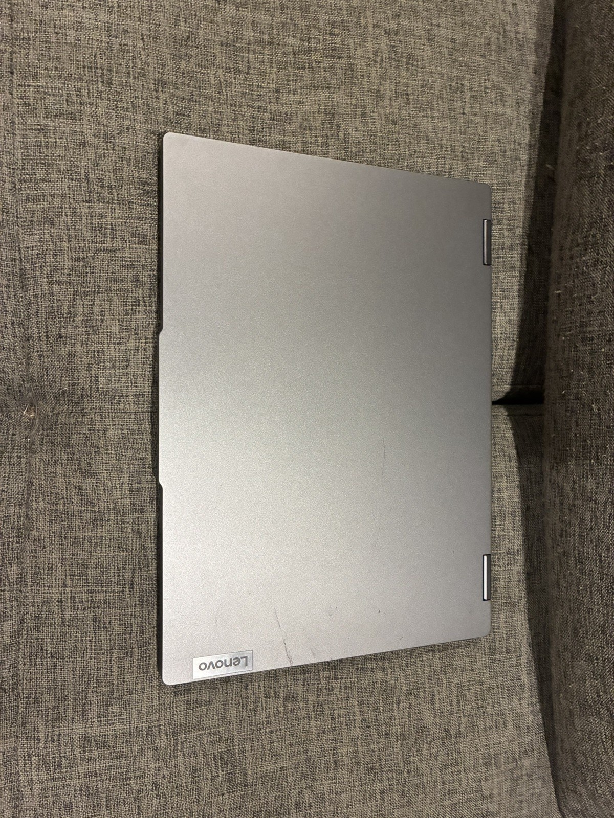 Lenovo IdeaPad 5 2-in-1 14AHP9 14″ Ryzen 7 8845HS 3.8GHz 16GB RAM 1TB SSD