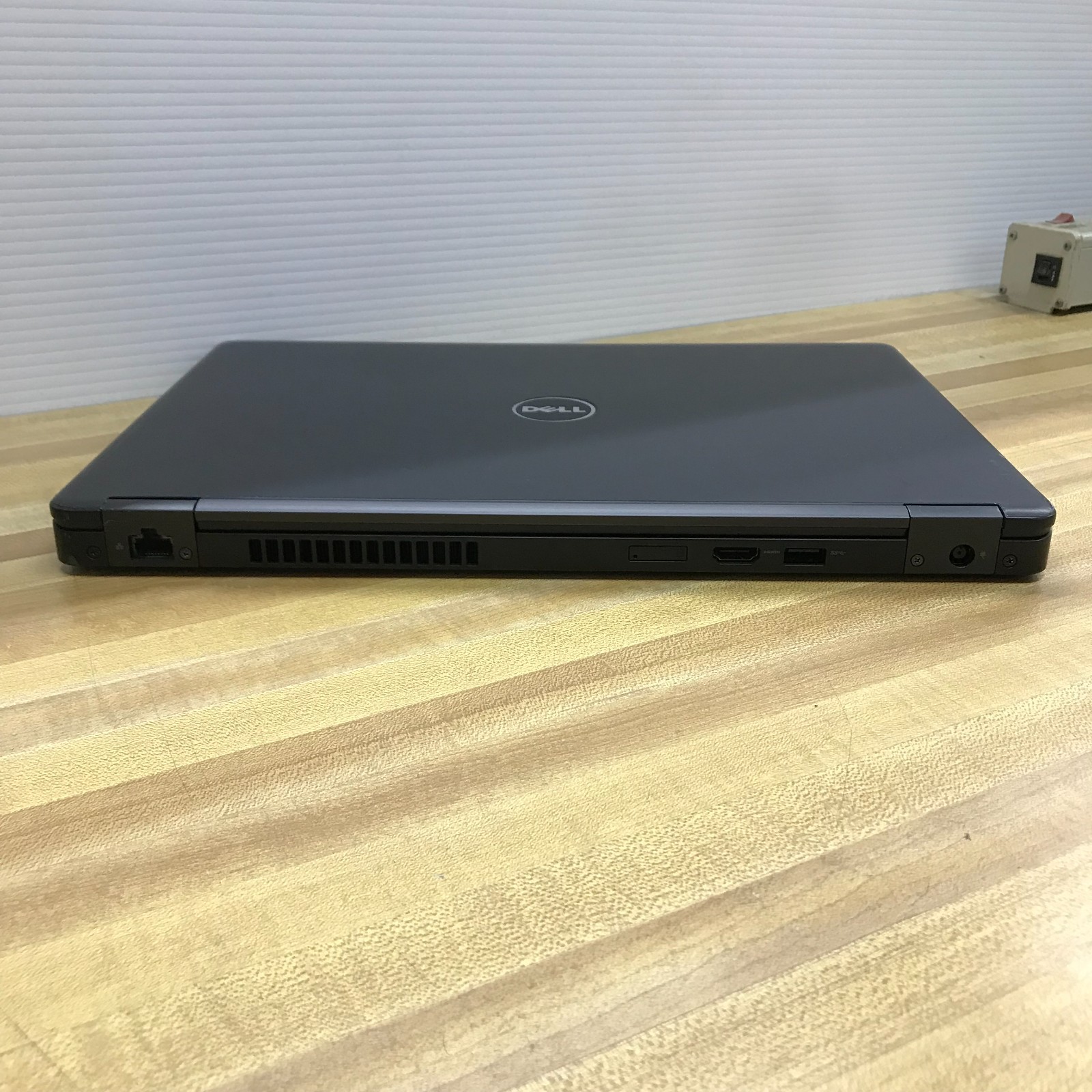 Dell Latitude 5480 14″ i5-6440HQ 2.60GHz 16GB RAM 256GB SSD (Windows 11 Pro)