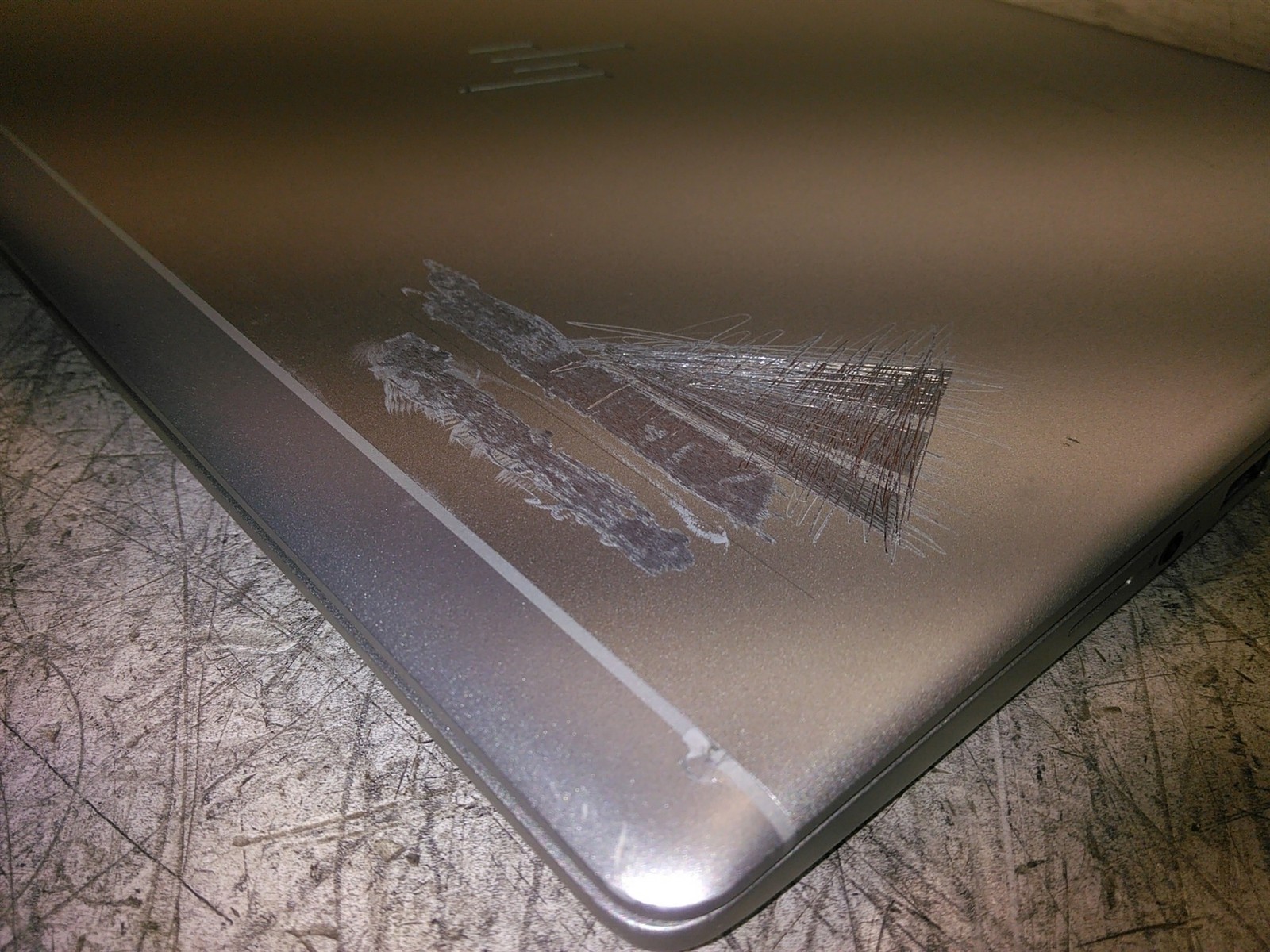 Scratched LCD HP EliteBook 840 G6 Laptop Intel i7-8565U 1.8GHz 8GB 512GB SSD