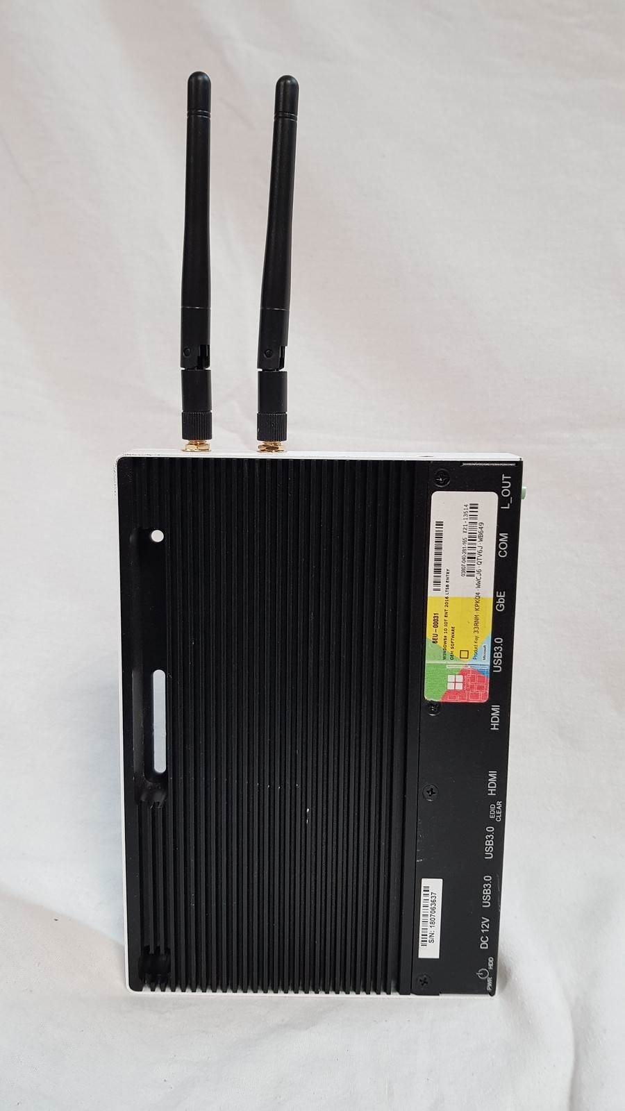 iBase se-102-n Intel Atom E3950 4GB 64GB SSD NO OS Mini PC Digital Signage