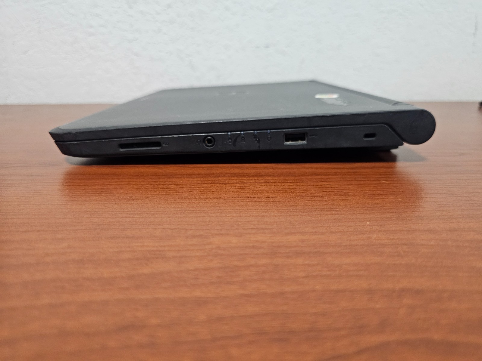 DELL Latitude 3350 Laptop (13.3″, i3-5005U, 8 GB/120 GB SSD, Win11) – TESTED