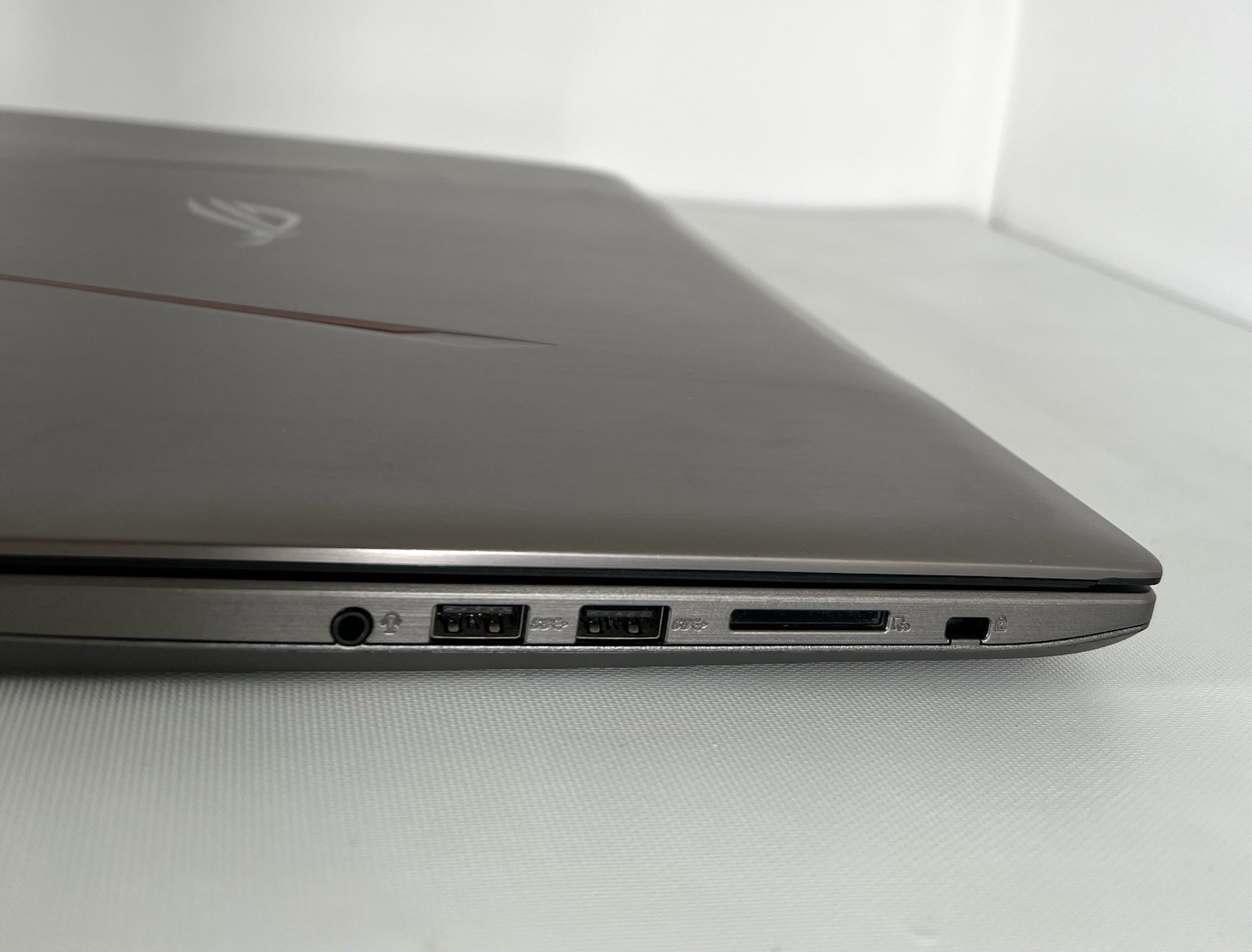 ASUS Strix GL502V – 15.6″ Gaming Laptop – i7-7700HQ 16GB RAM 1TB HDD 256GB SSD