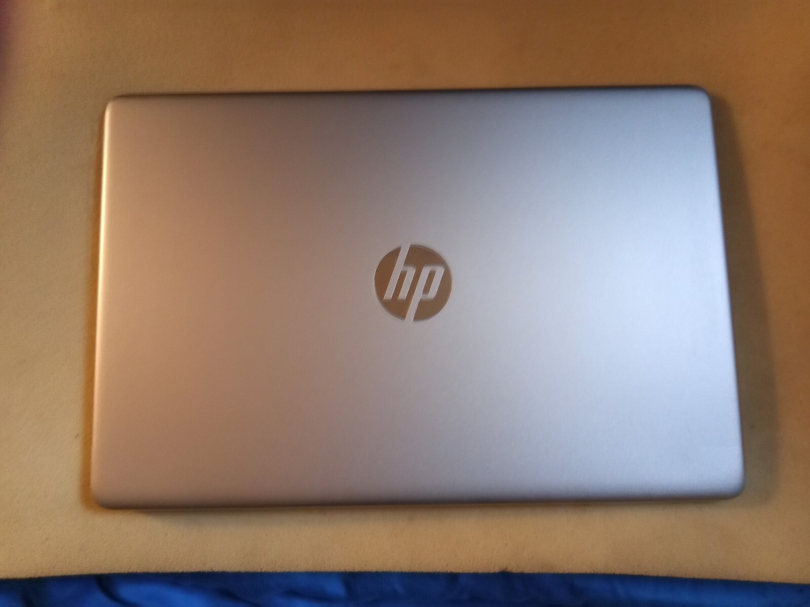 HP 15-ef2044nr 15.6″ Laptop Touch AMD Ryzen 5-5500U 8GB DDR4 RAM 256GB SSD