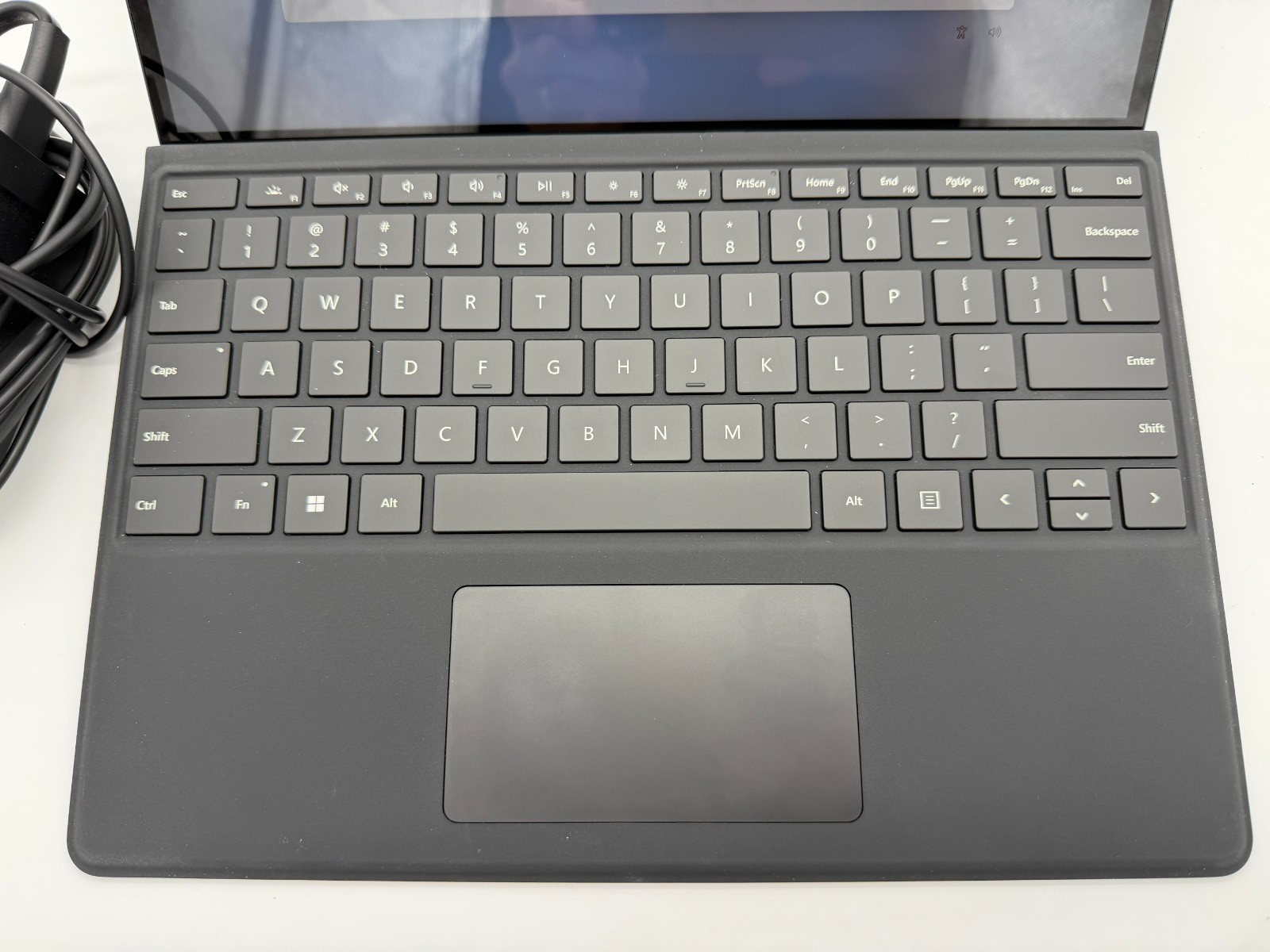 Black Microsoft Surface Pro 9 2038 12th Gen i5 16GB 256GB w/ MS Keyboard W11 Pro