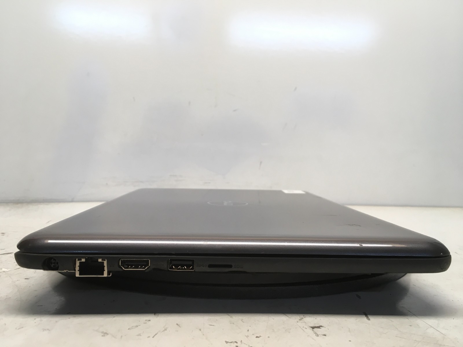 Dell Latitude 3380 Intel i5-7200U 2.5GHz NO RAM NO HDD No Batt BIOS LOCKED