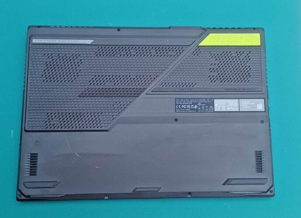ASUS ROG Strix G713RC-RS73, 17.3”, AMD Ryzen 7 6800H, 16GB RAM, 512GB, Radeon