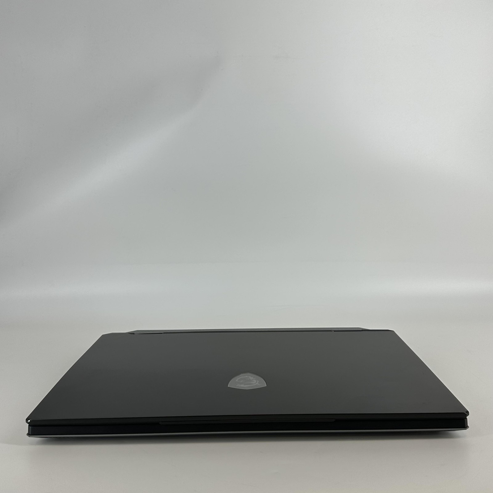 MSI Titan 18 HX AI 18 Black 120Hz FHD 2.8GHz Ultra 9 285HX 64GB 4TB SSD RTX 5090