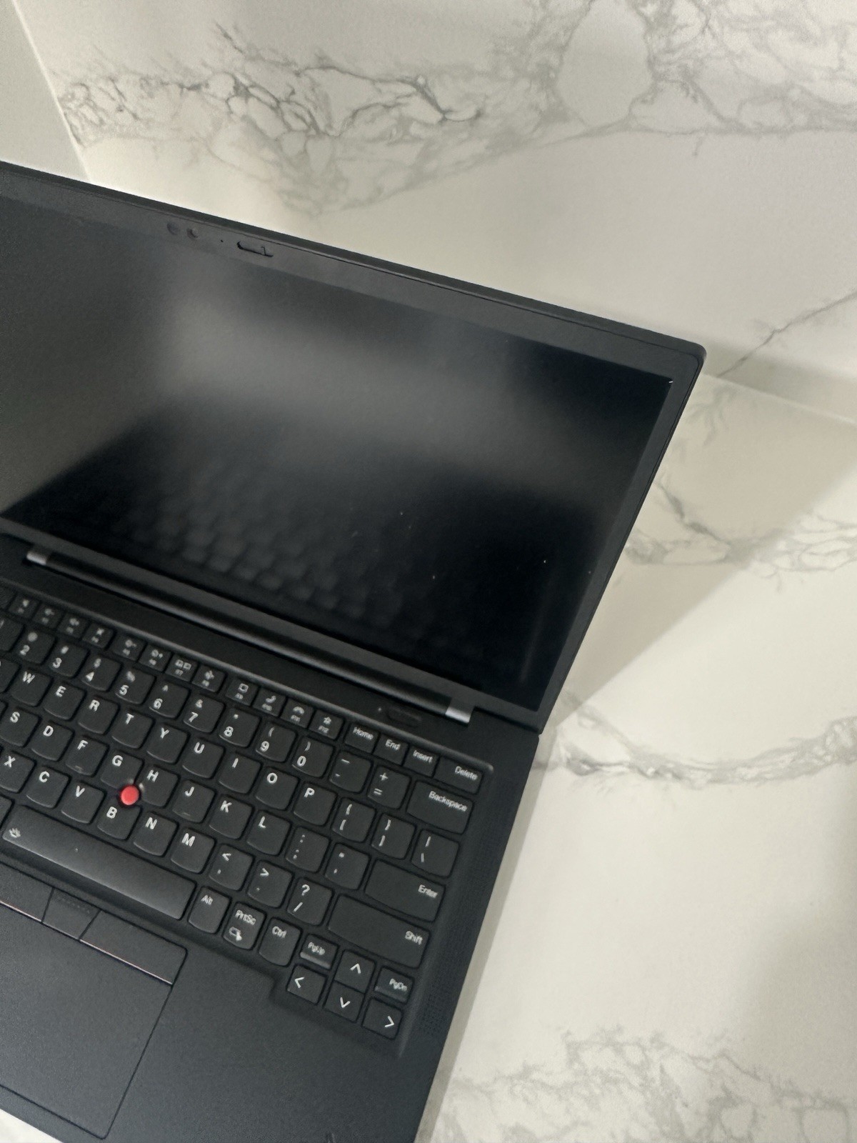Lenovo ThinkPad X1 Carbon Gen 9 14″ i7-1185G7 @3.0GHz 16GB RAM NO SSD/HDD