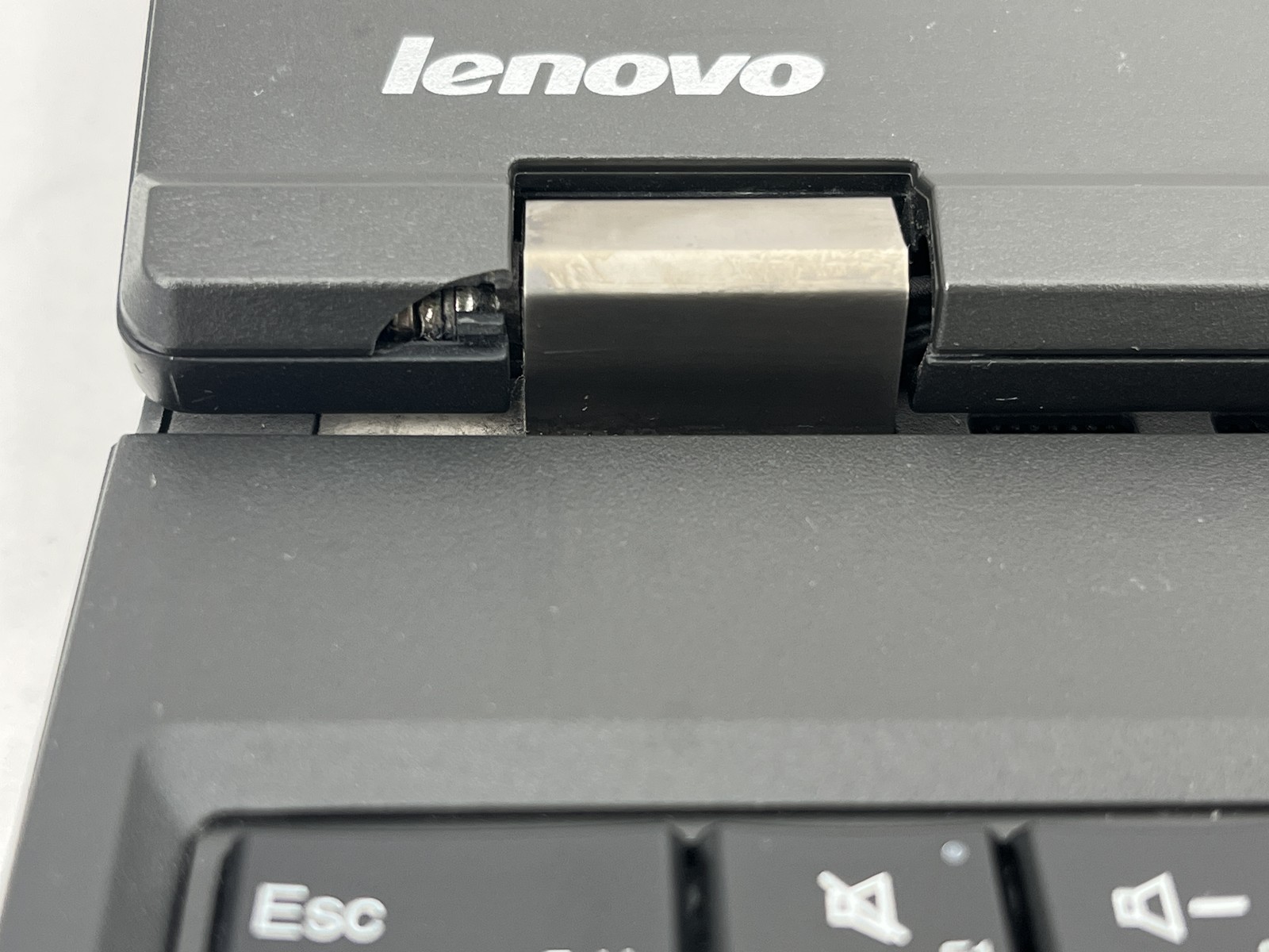 Lenovo ThinkPad T540p i5-4200M 8GB 120GB SSD Win11 Pro SPOT and Cracked Case