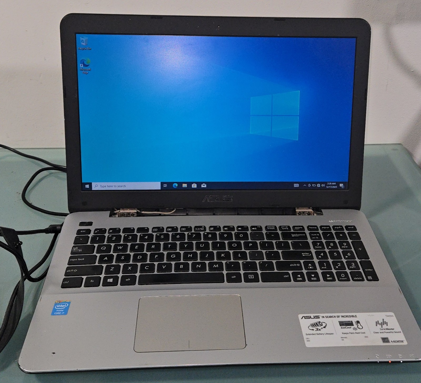 ASUS R556L INTEL CORE I7-4510U@2.60GHz 8GB RAM, 500gb Hdd, Win 10 READ!
