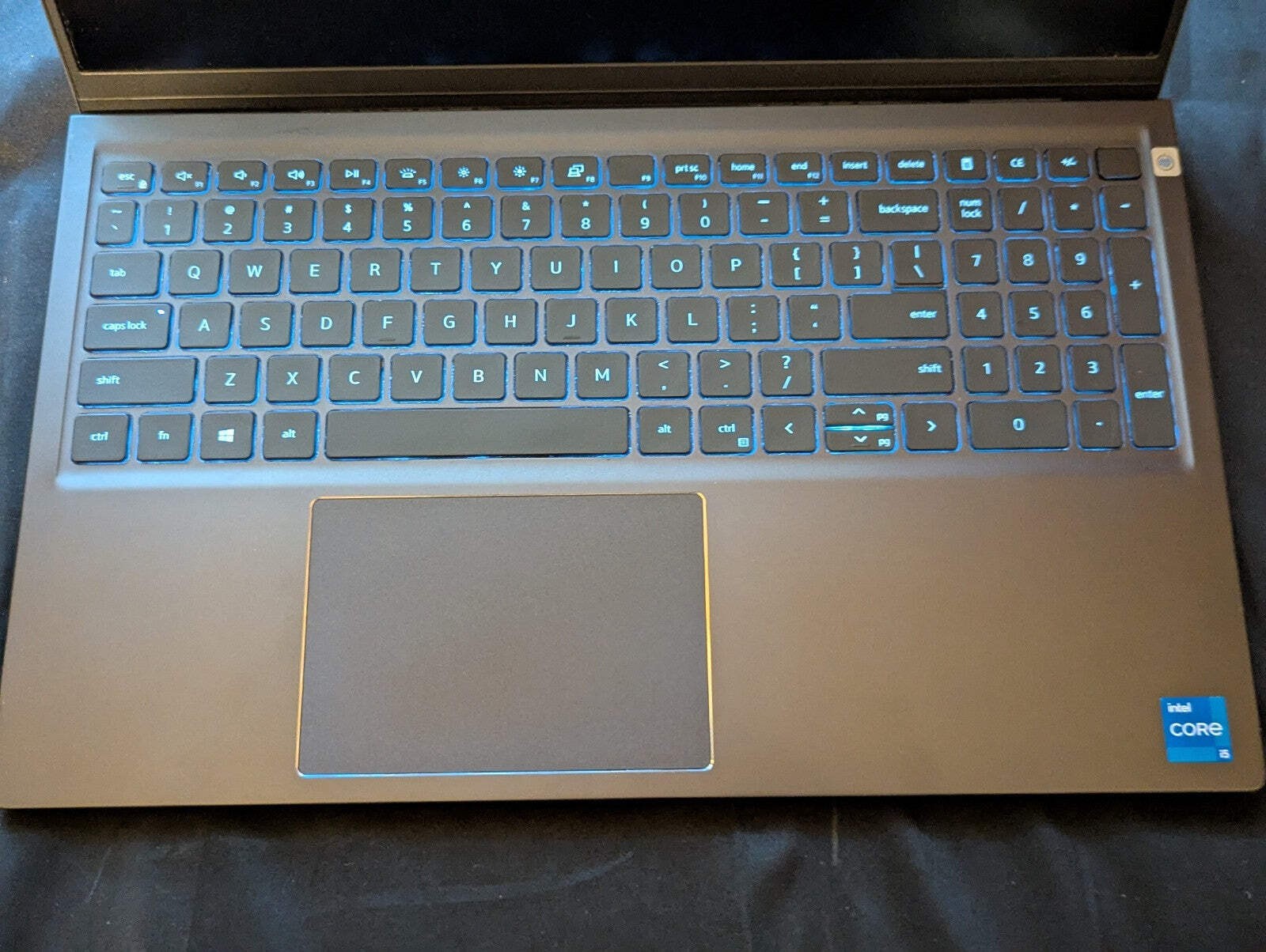 Dell Laptop – Vostro 15 5510 – i5-11320H 16GB 256GB SSD 15.6 FHD W11P