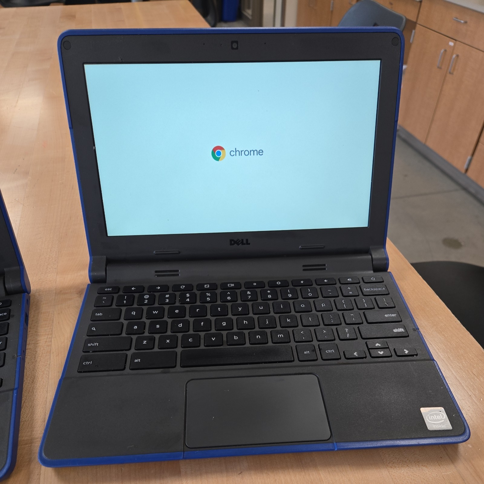 Dell Chromebook 11 P22T Intel Celeron N2840 2.16GHz 2GB RAM 16GB SSD Webcam