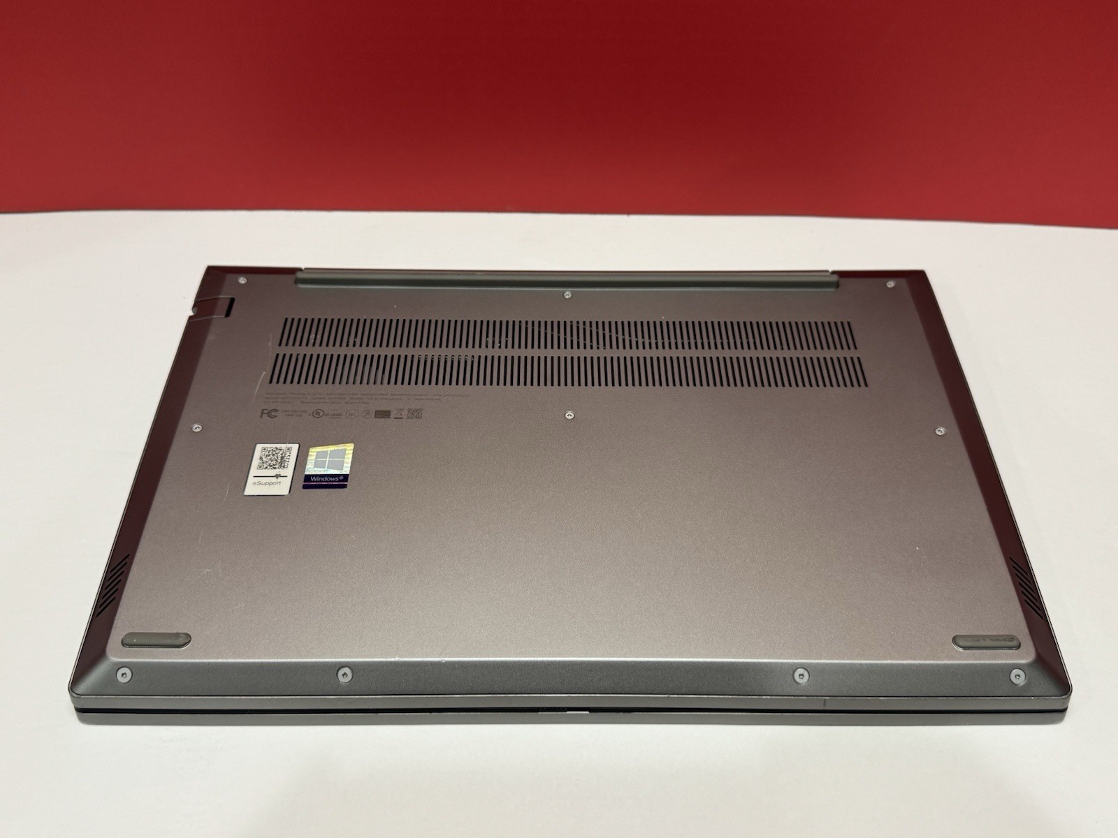 Lenovo ThinkBook 14 G2 ITL i7-1165G7 2.8GHz 16GB RAM 14 in 512GBSD Windows 11 P
