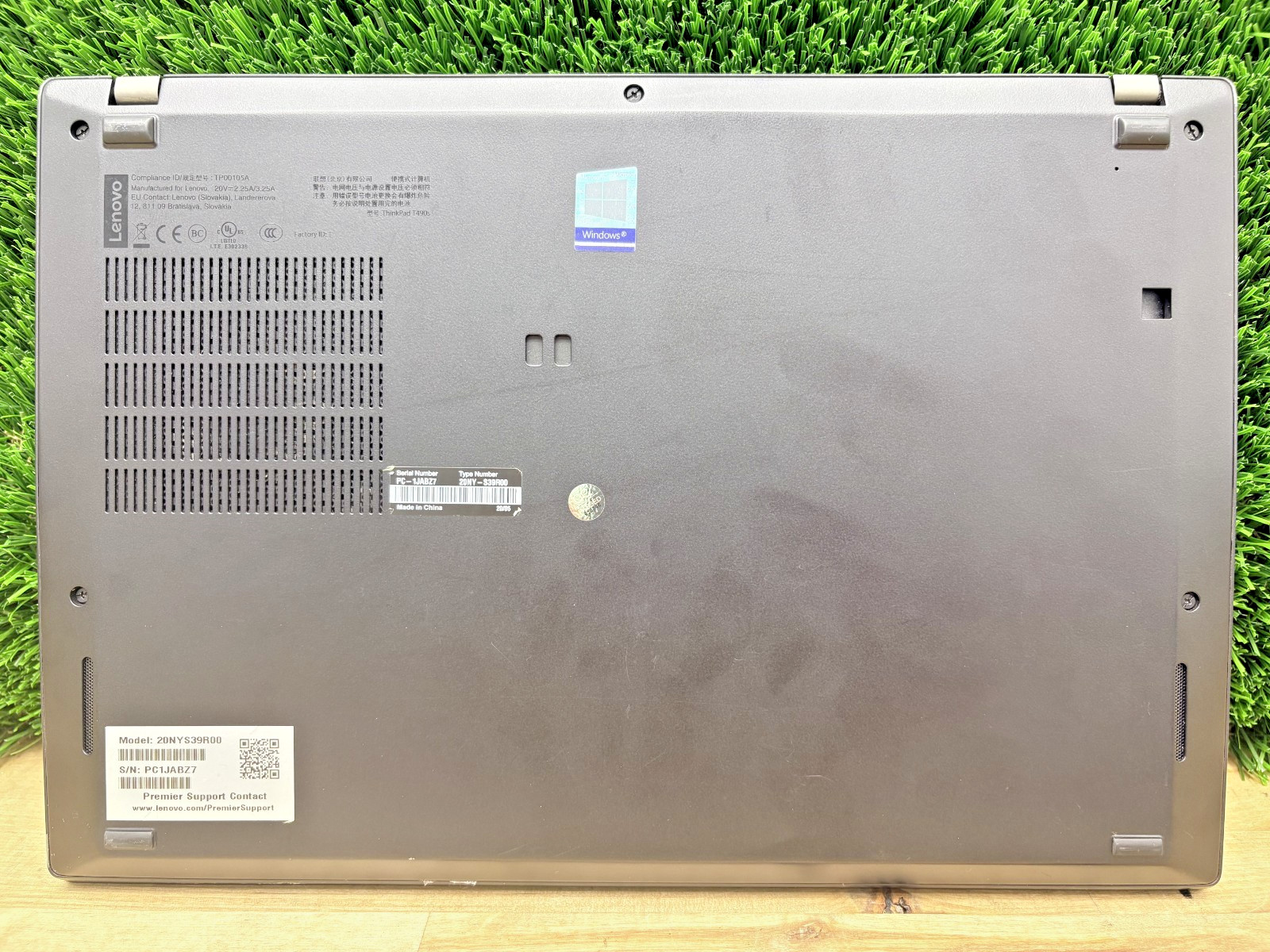 Lenovo ThinkPad T490s Intel i7-8th Gen 1.90GHz 16GB RAM 256GB SSD Windows 11 P*
