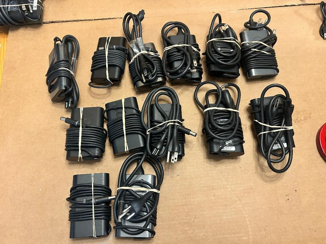 Qty.13 Dell 65W Laptop Adapters 03F1CN 0FPC2Y 06TFFF 0JNKWD