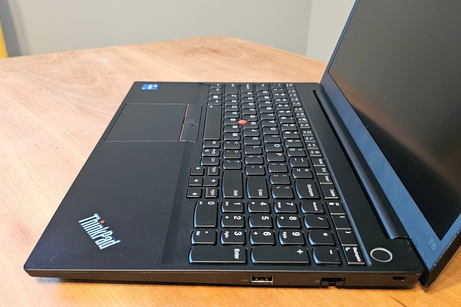 Nice Lenovo E15 Gen 2 i5-1135G7 2.40GHz 8GB 256GB NVMe Full HD AC & 83% Battery