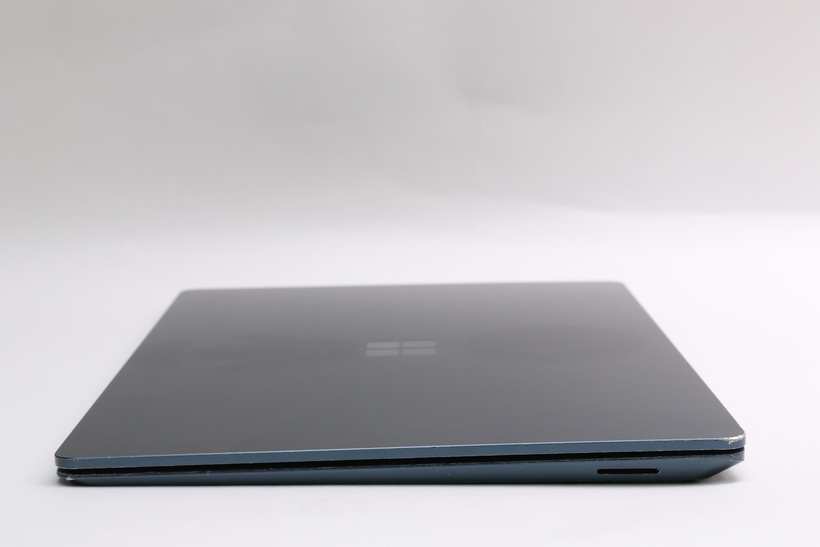 Read! 13″ Microsoft Surface Laptop 3, i7-1065G7, 16GB, 256GB SSD, Touchscreen