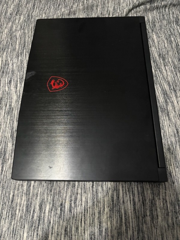 MSI GF63 Thin 10SCXR-222 Read Description