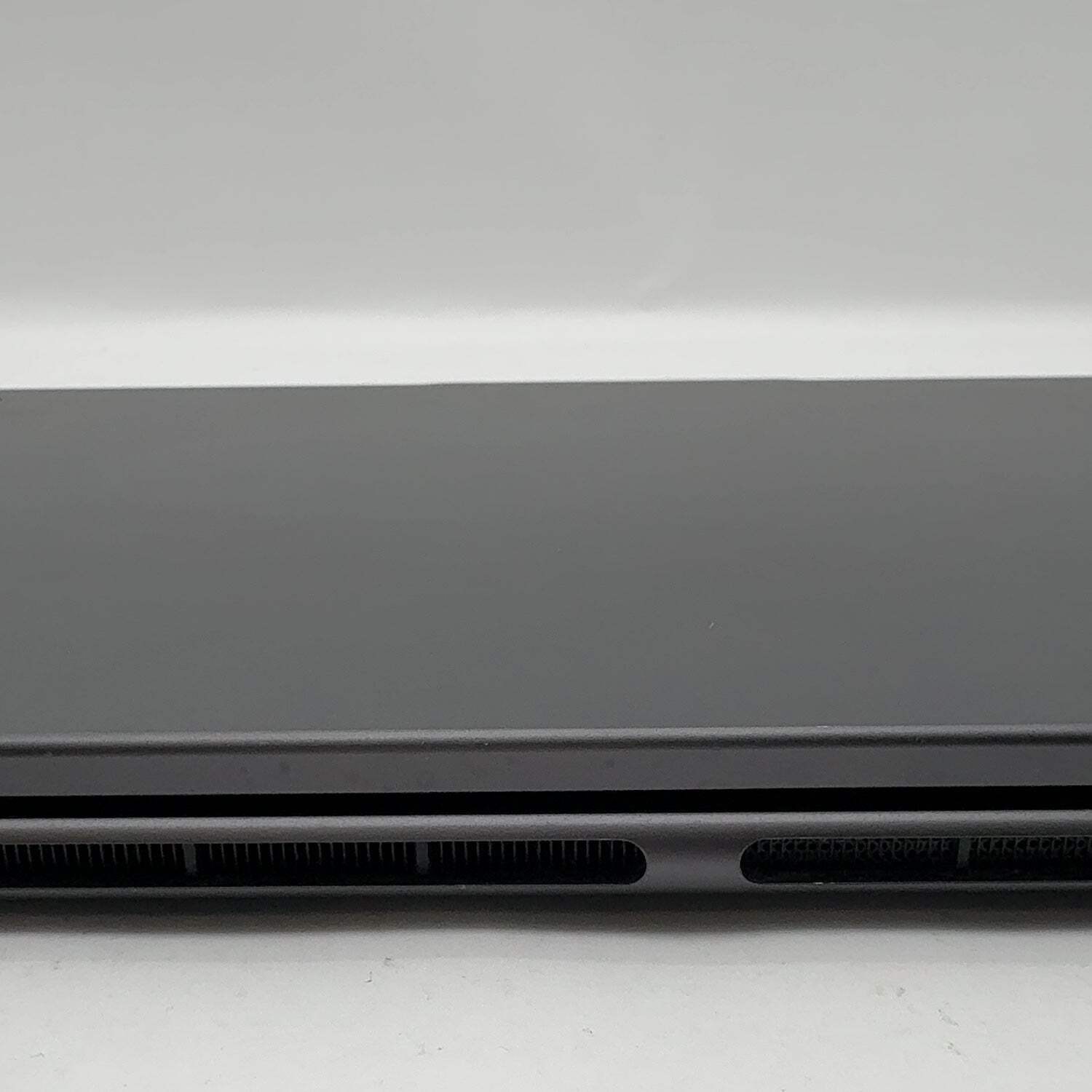 Lenovo Yoga 7i 2-in-1 16IRL8 16″ i7-1355U 1.7GHz 16GB RAM 512GB SSD